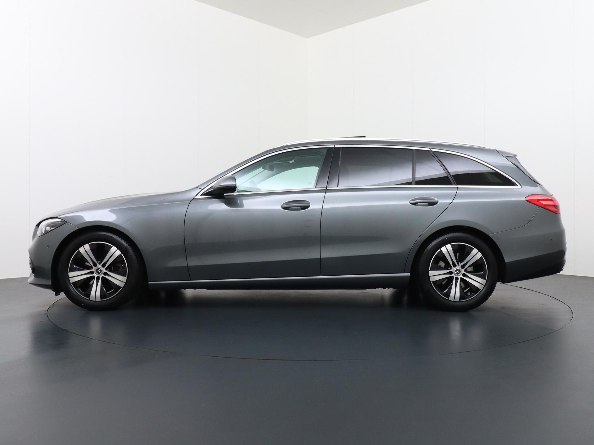 Mercedes-Benz C-Klasse Estate 180 Business Line 1