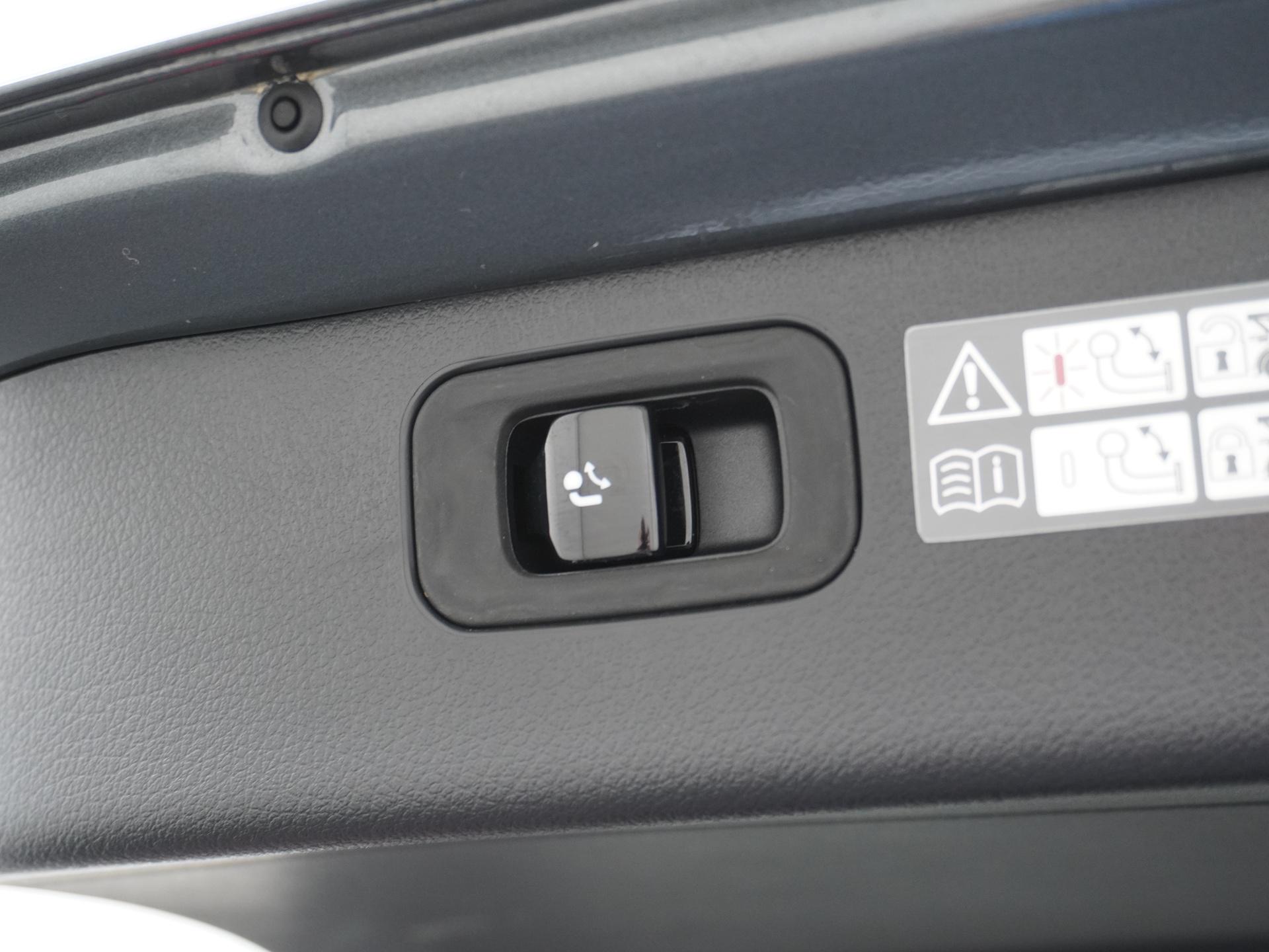 Mercedes-Benz C-Klasse Estate 180 Business Line 15