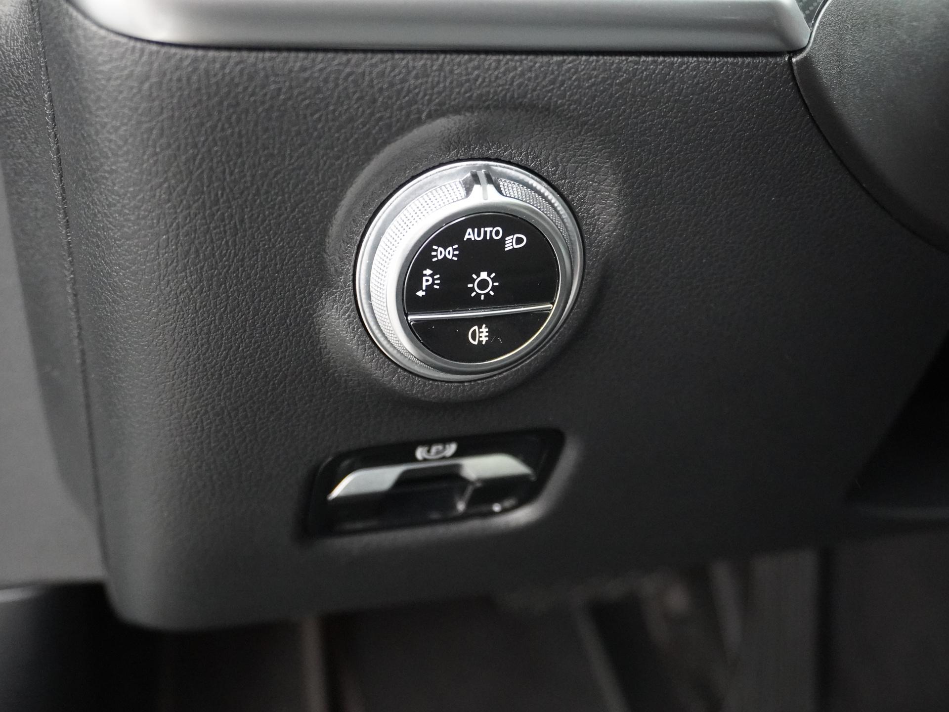 Mercedes-Benz C-Klasse Estate 180 Business Line 22