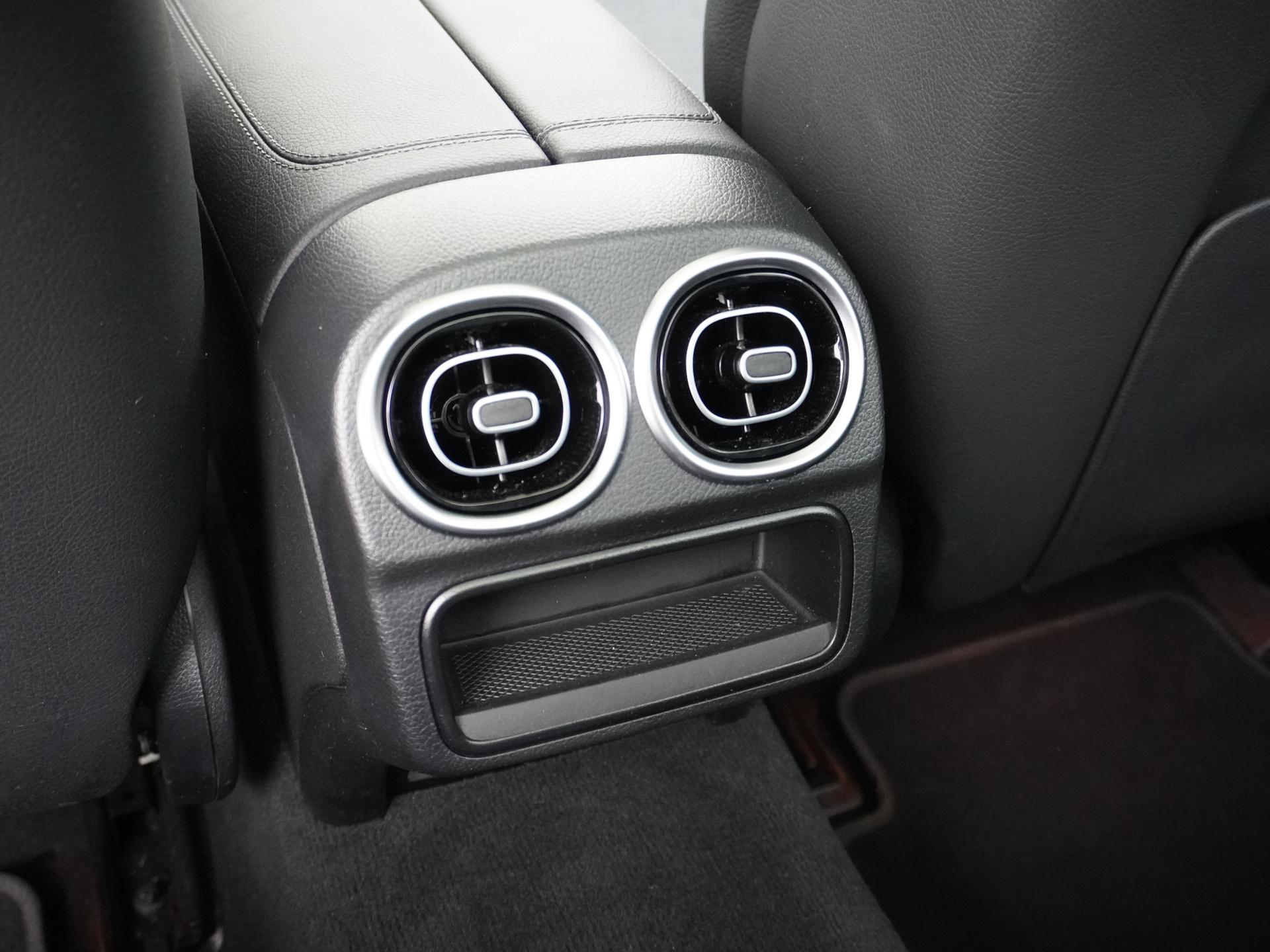 Mercedes-Benz C-Klasse Estate 180 Business Line 26