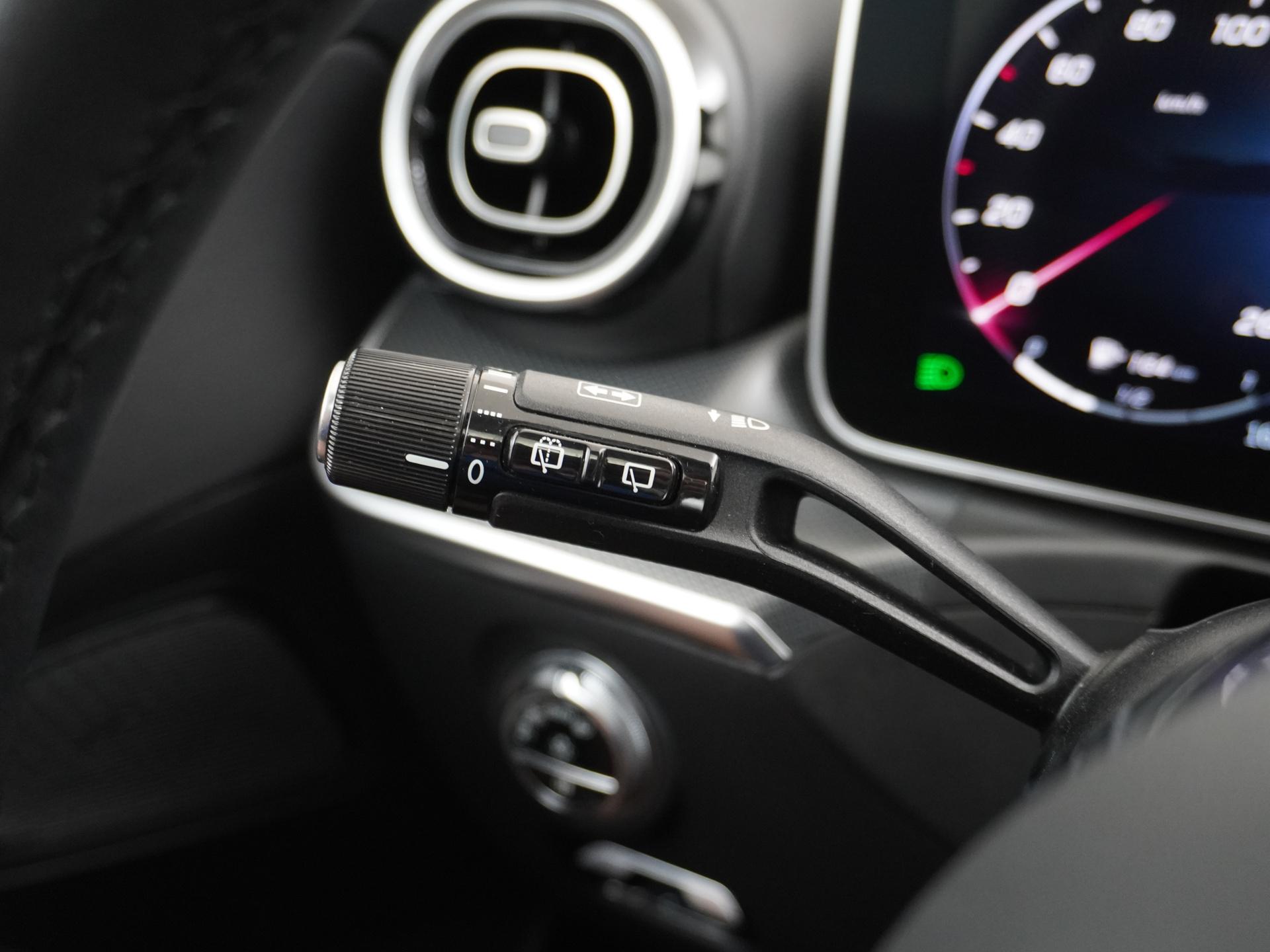 Mercedes-Benz C-Klasse Estate 180 Business Line 30