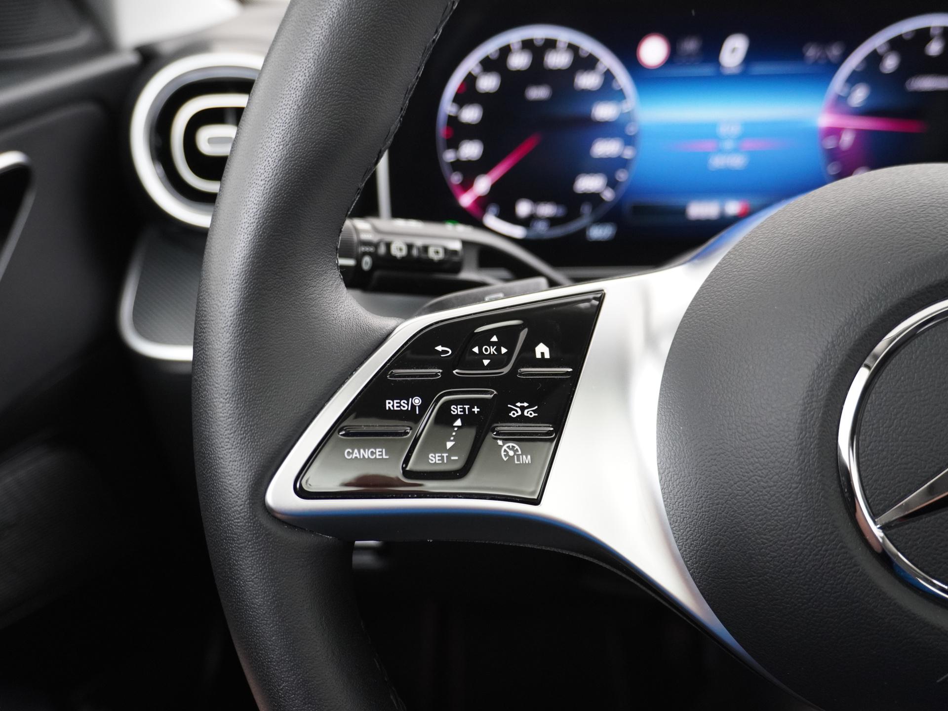 Mercedes-Benz C-Klasse Estate 180 Business Line 32