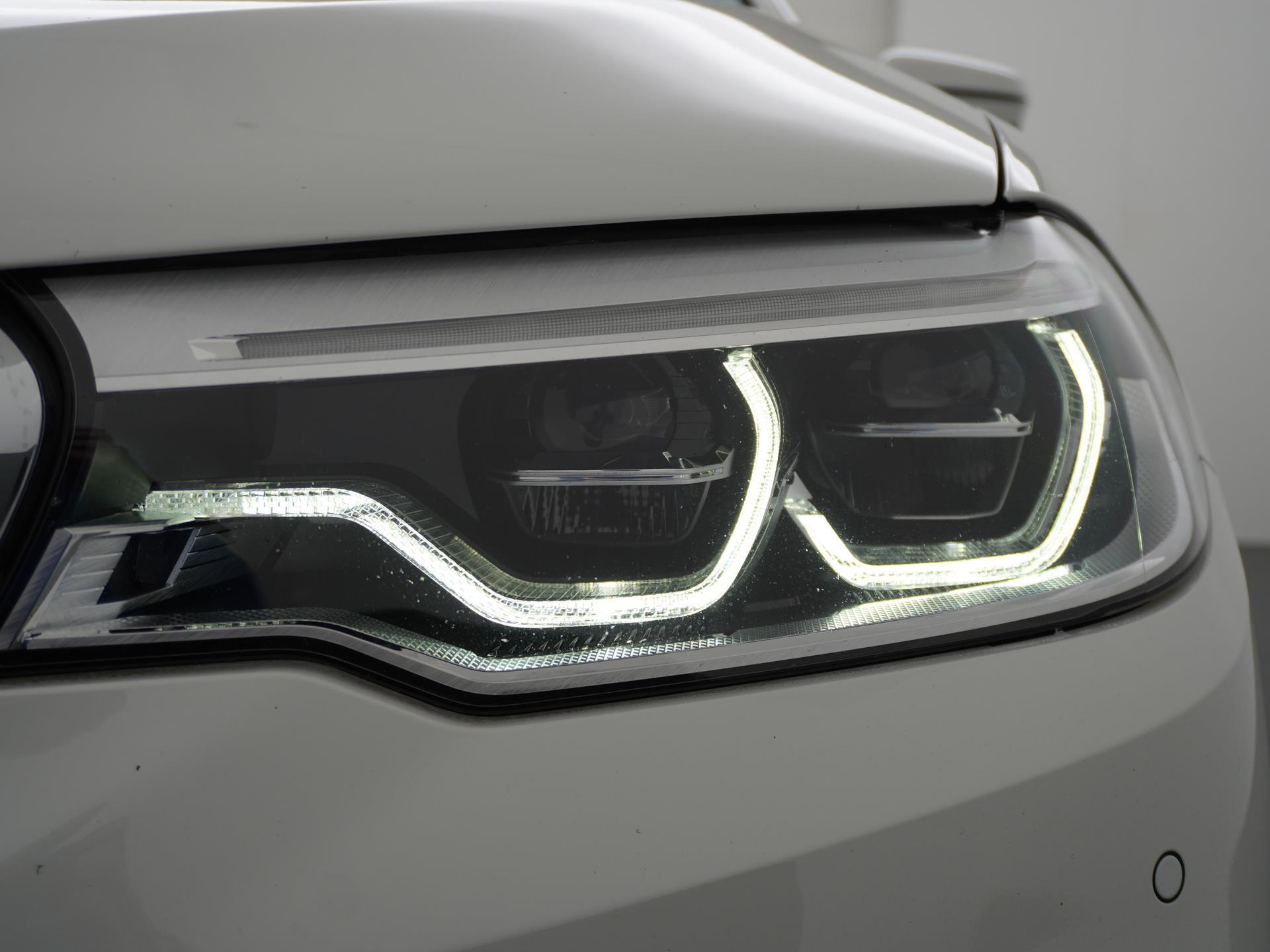 BMW 5 Serie 520i High Executive Edition 11