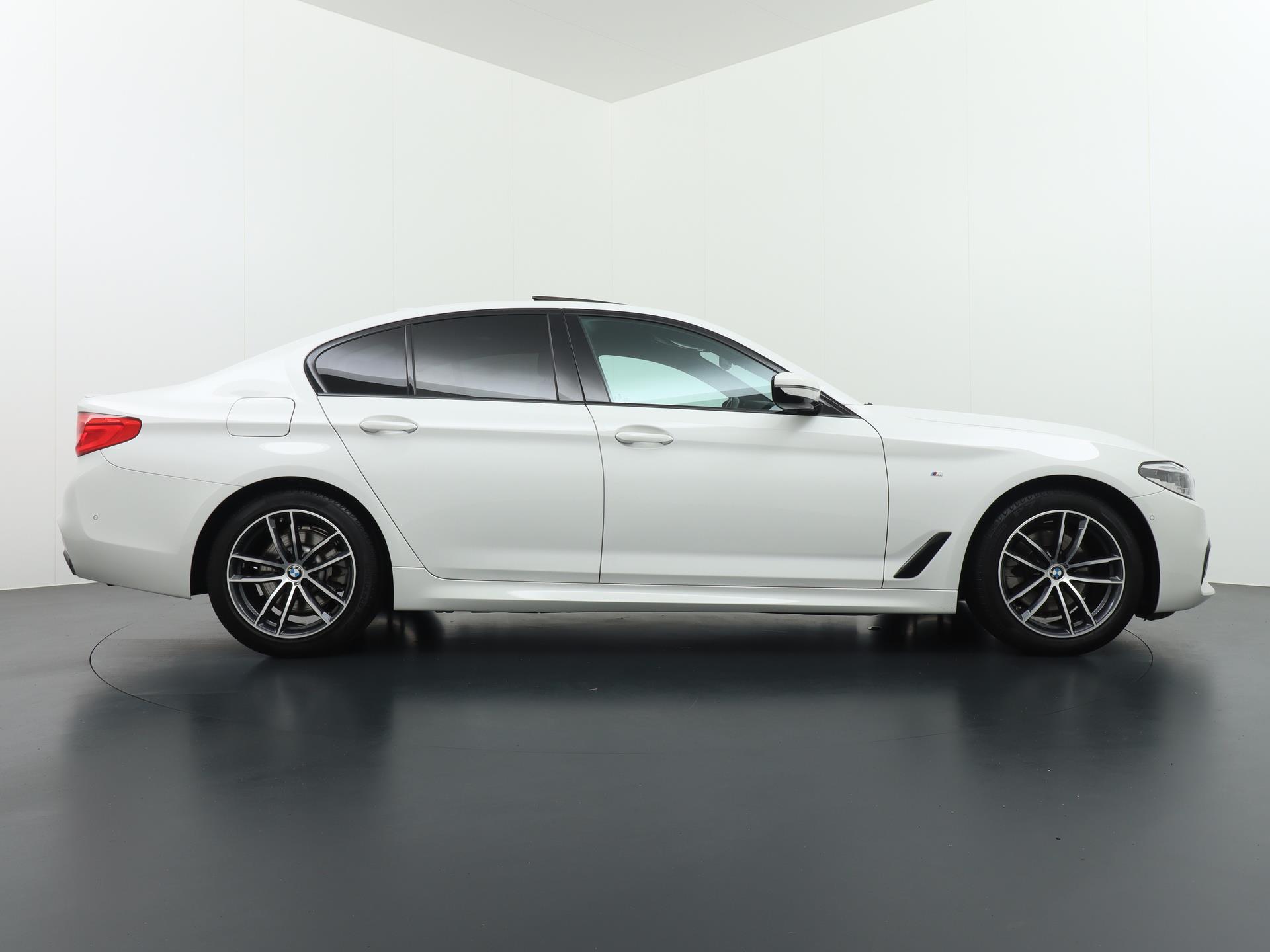 BMW 5 Serie 520i High Executive Edition 5