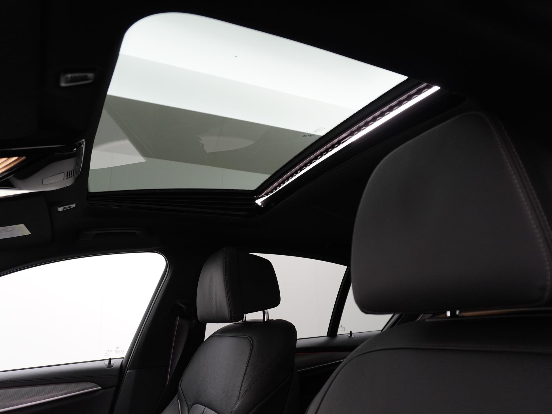 BMW 5 Serie 520i High Executive Edition 7