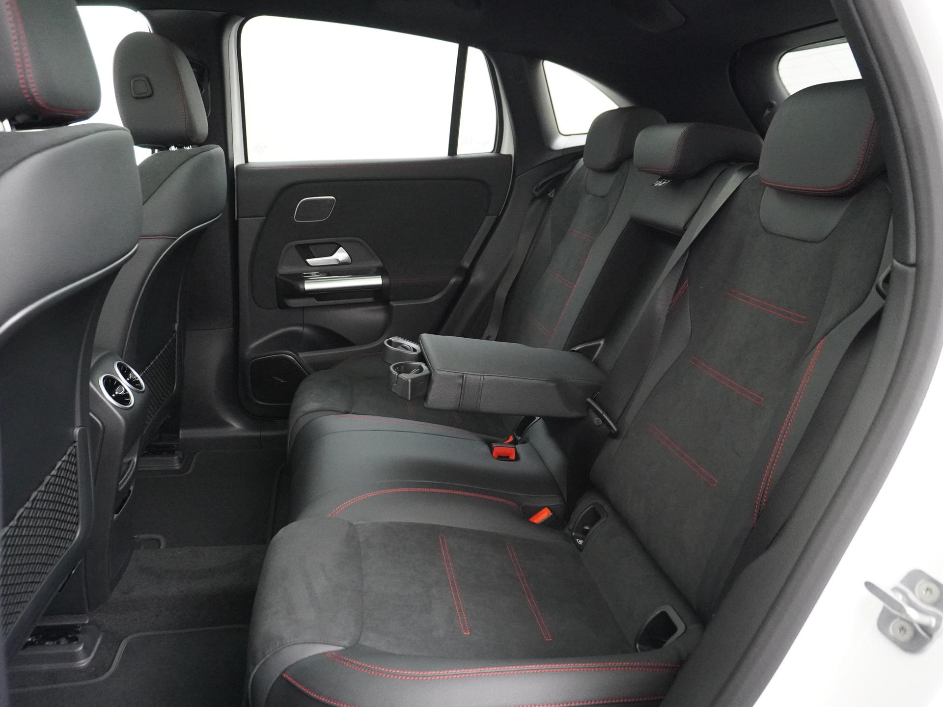 Mercedes-Benz EQA 250+ Business Solution AMG 71 kWh Accu 24