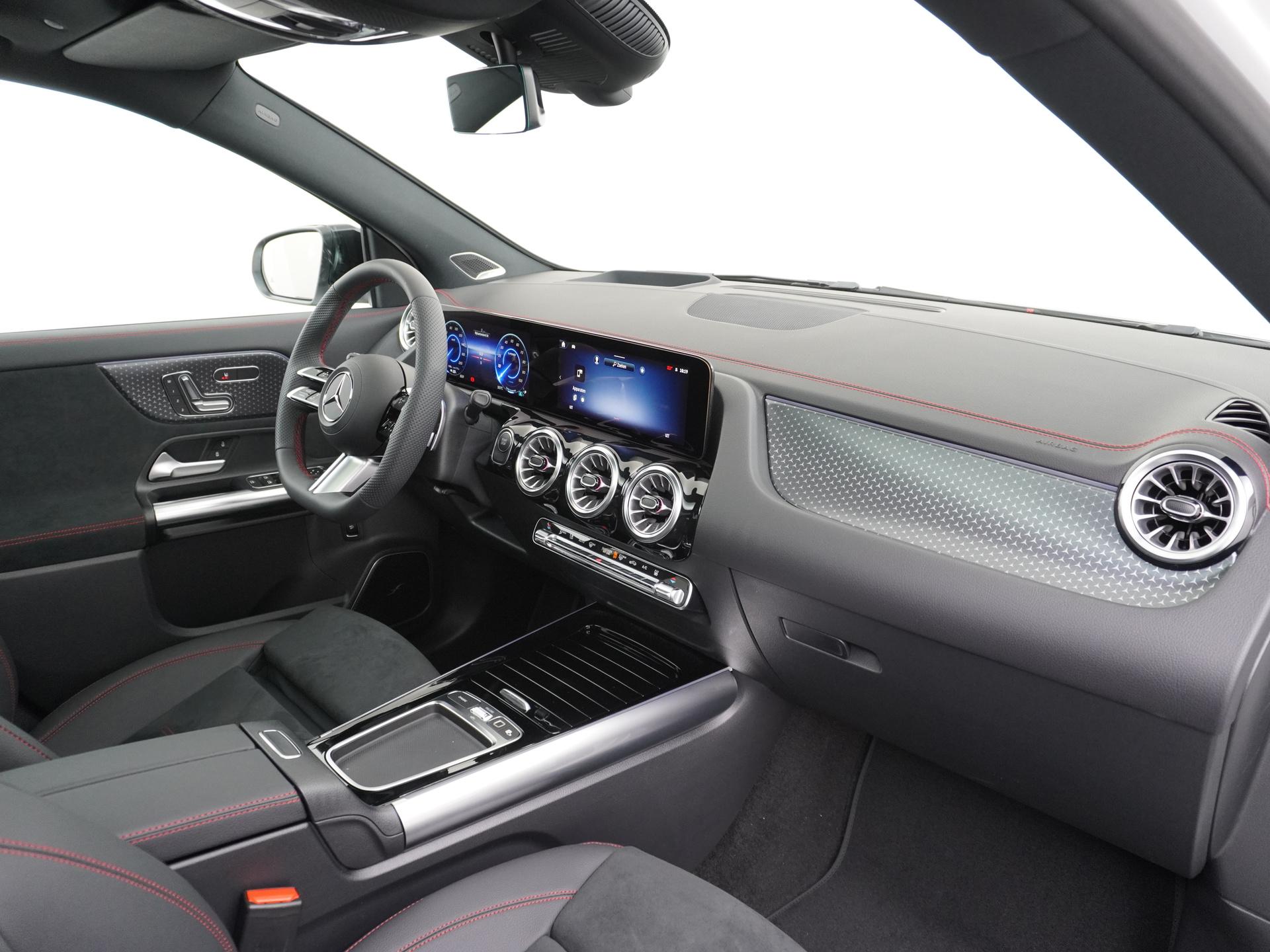 Mercedes-Benz EQA 250+ Business Solution AMG 71 kWh Accu 55