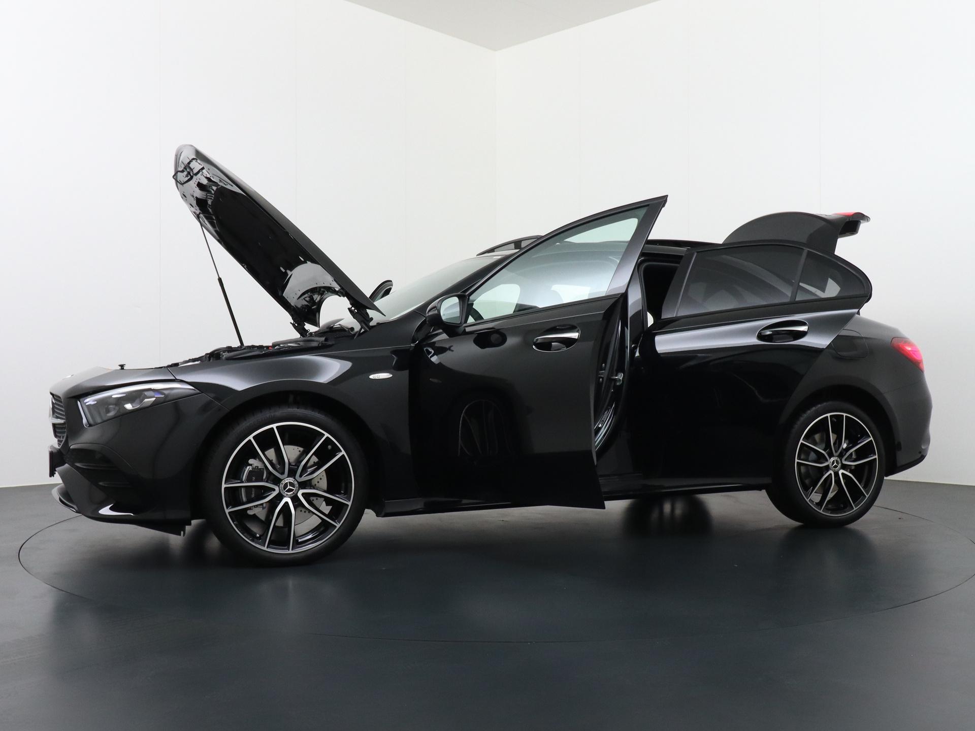 Mercedes-Benz A-Klasse 250 e Business Solution AMG 10