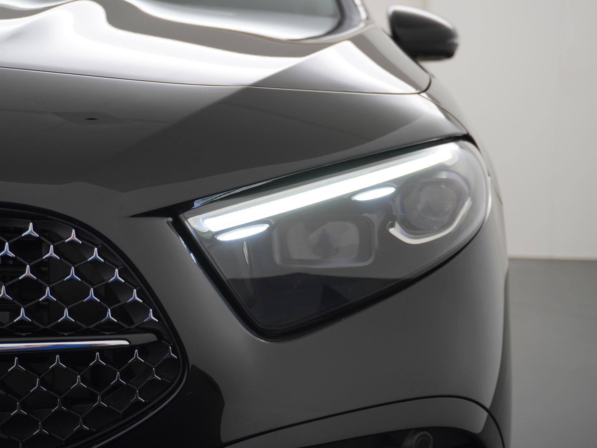 Mercedes-Benz A-Klasse 250 e Business Solution AMG 14