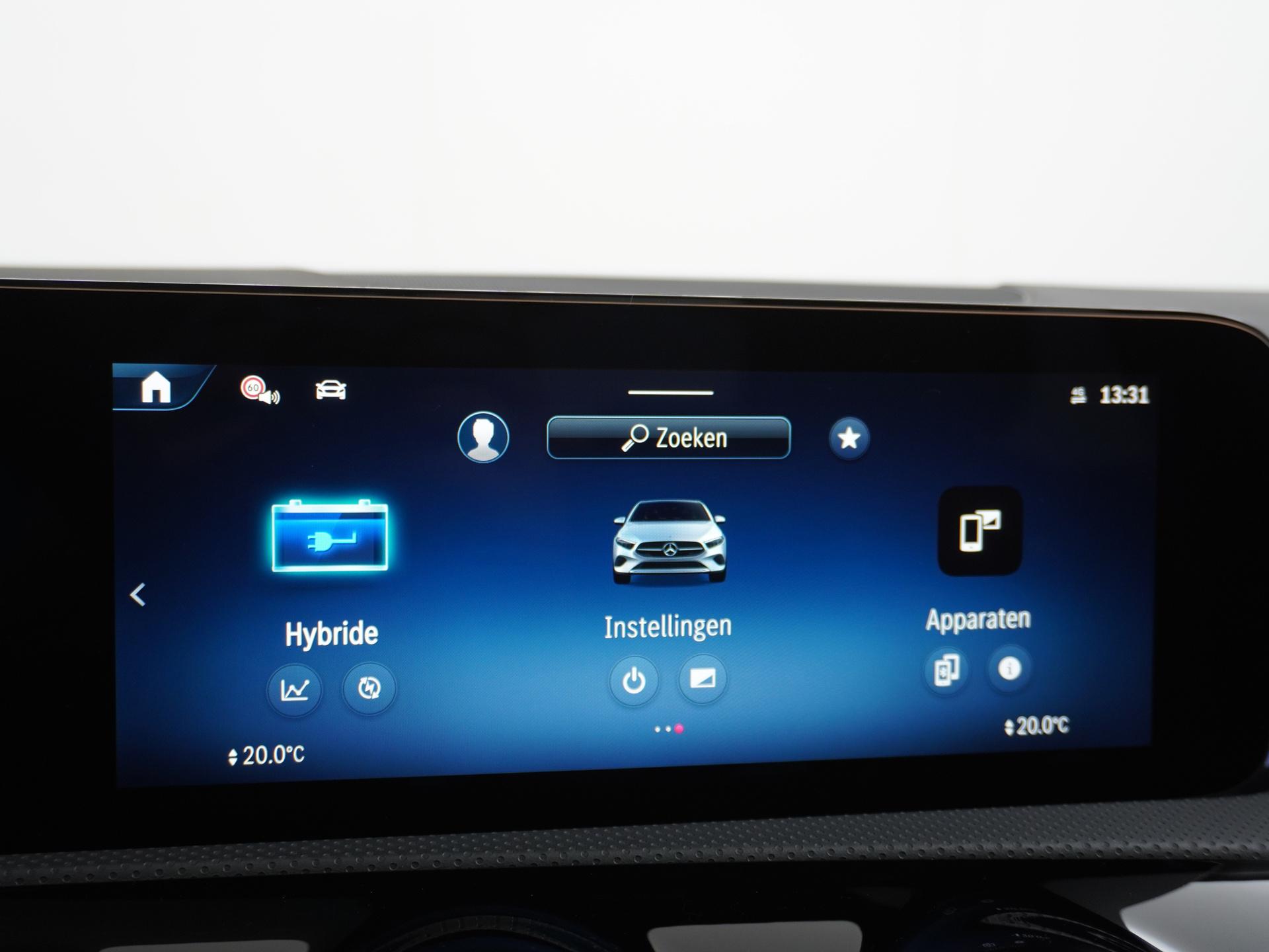 Mercedes-Benz A-Klasse 250 e Business Solution AMG 34