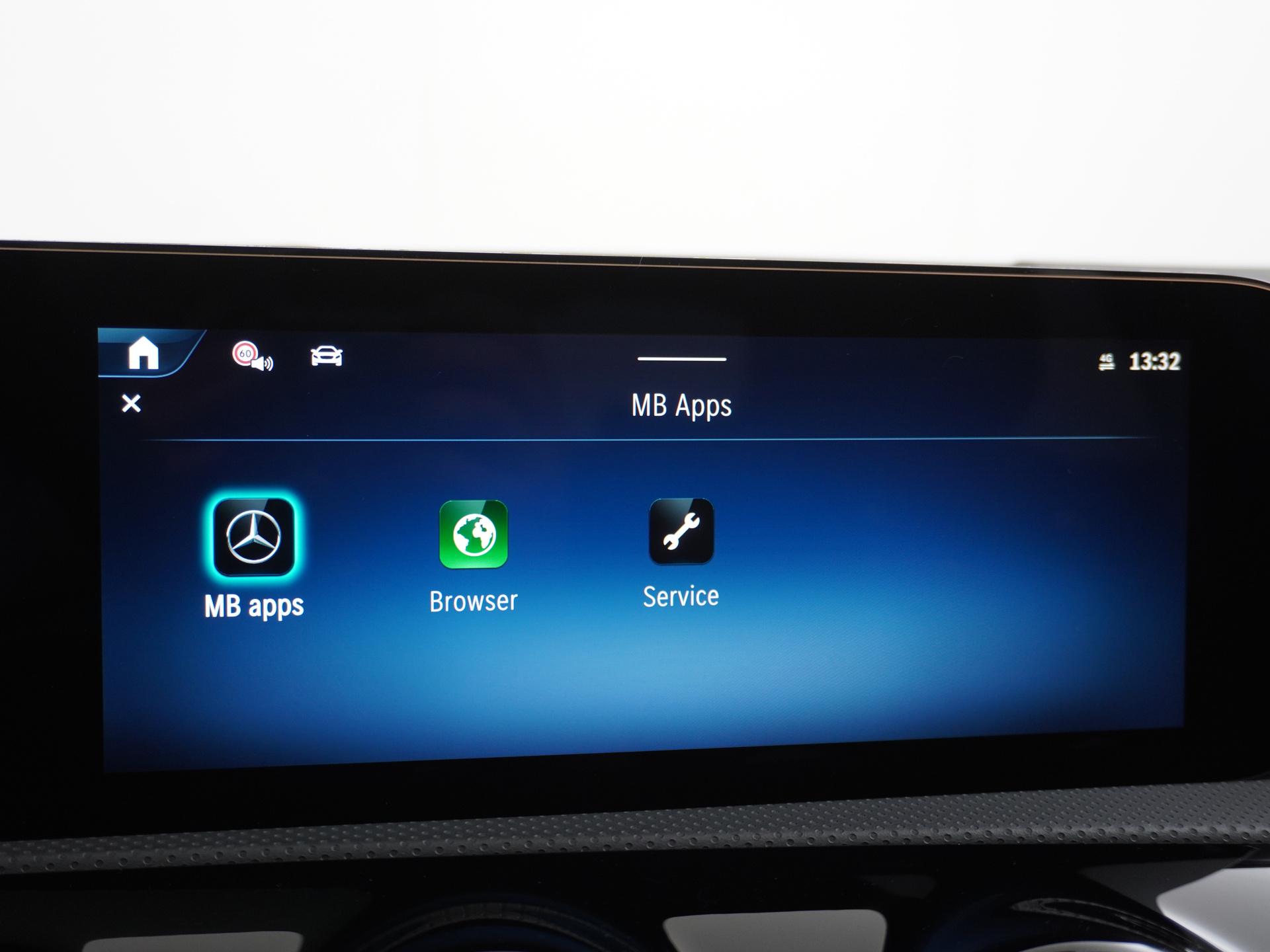 Mercedes-Benz A-Klasse 250 e Business Solution AMG 39