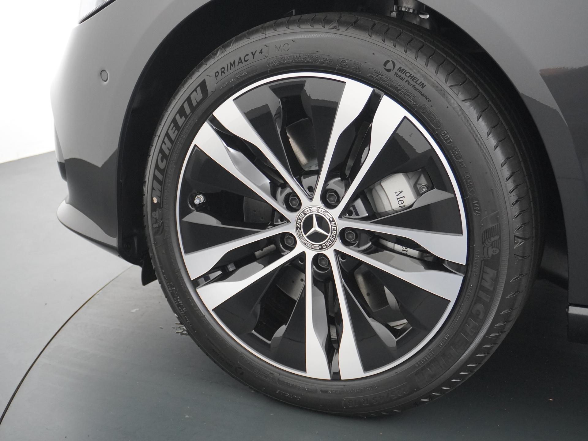 Mercedes-Benz C-Klasse 300 e Business Solution Luxury 13