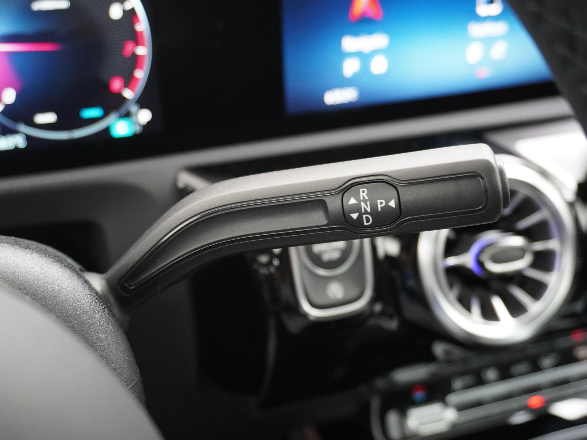 Mercedes-Benz CLA-Klasse Shooting Brake 180 Business Solution AMG 29