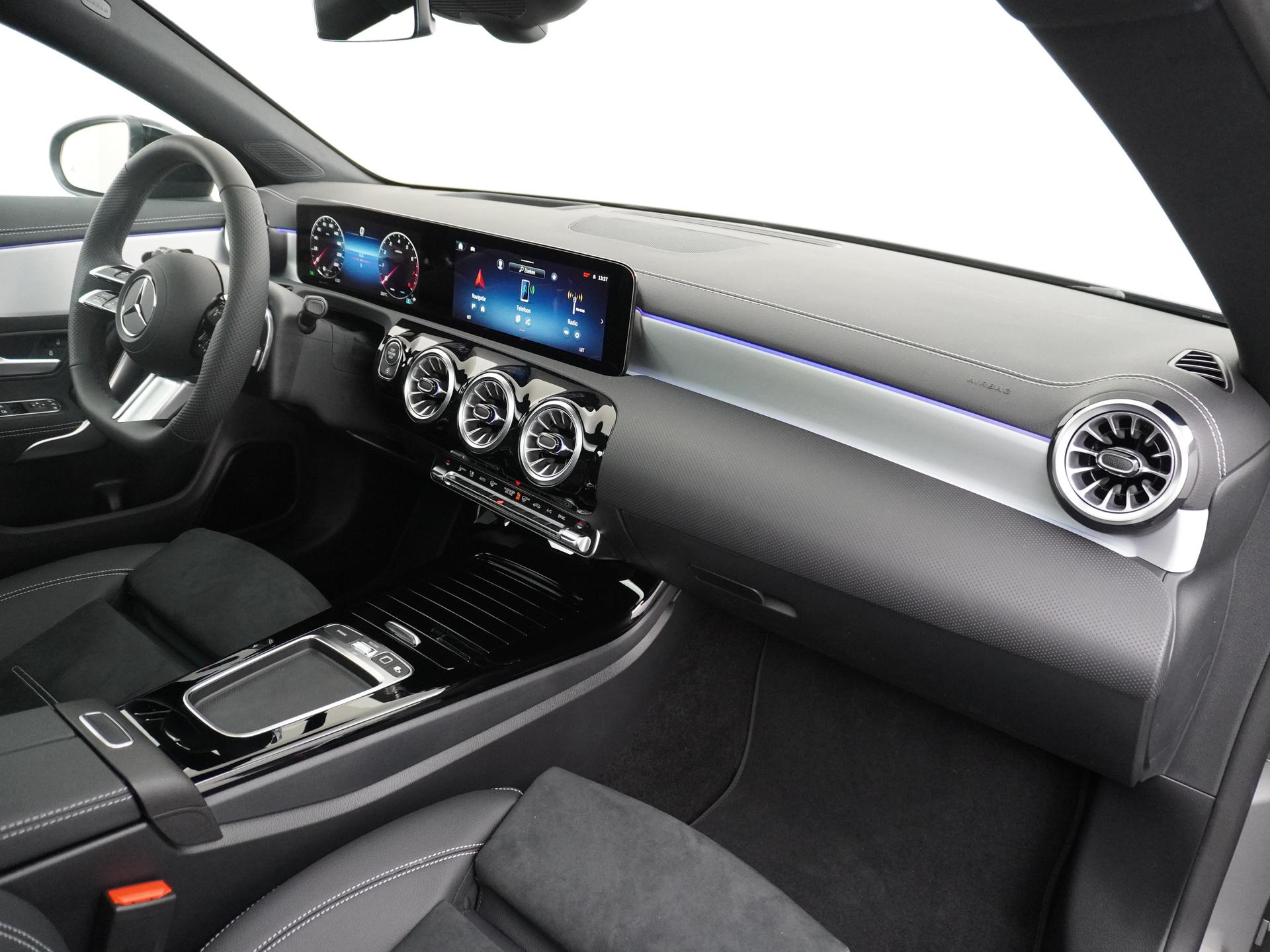 Mercedes-Benz CLA-Klasse Shooting Brake 180 Business Solution AMG 45