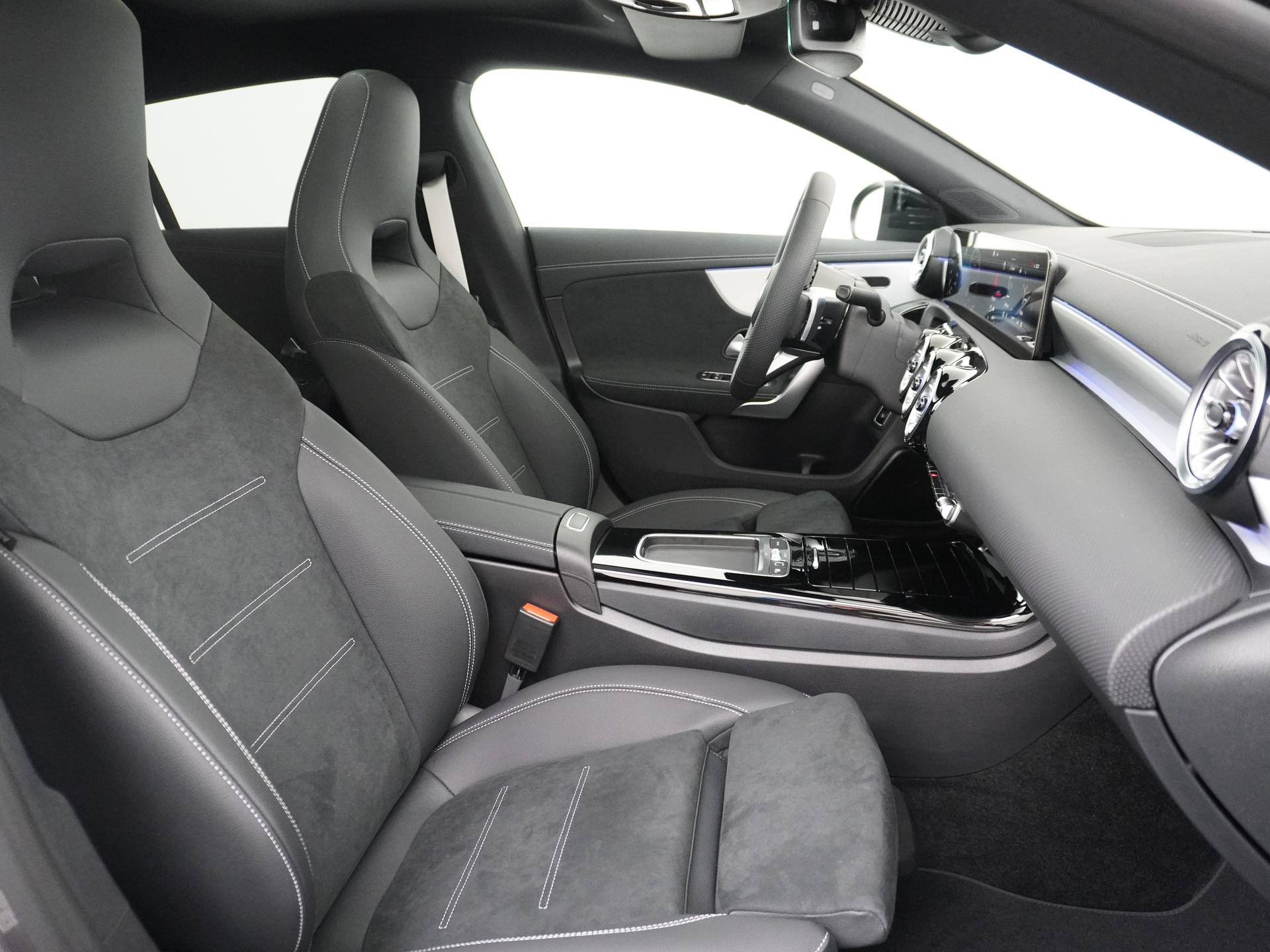 Mercedes-Benz CLA-Klasse Shooting Brake 180 Business Solution AMG 46