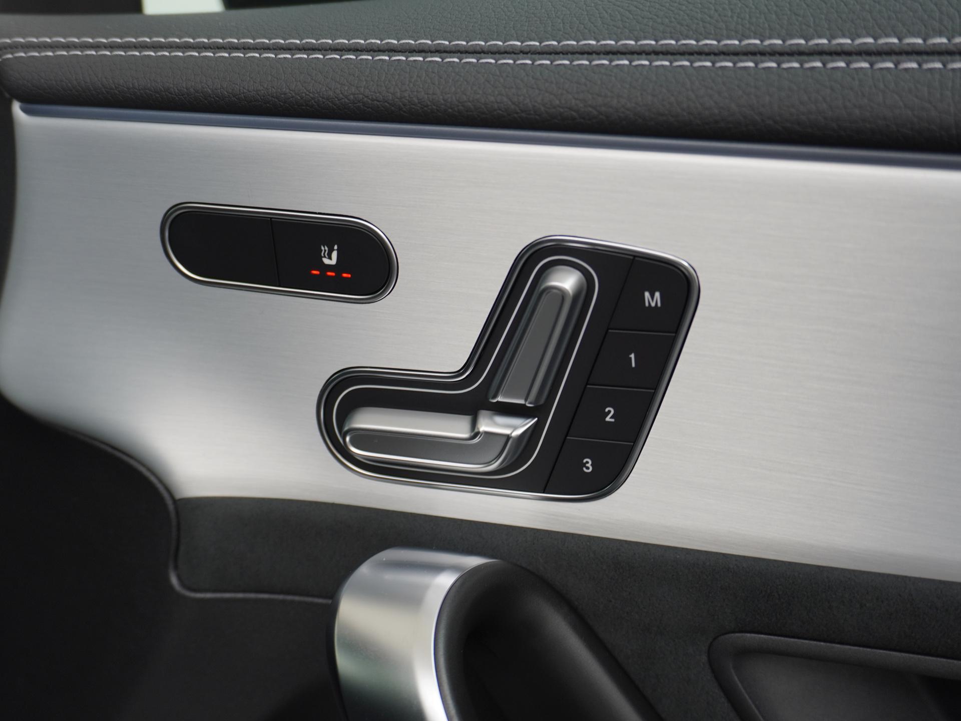 Mercedes-Benz CLA-Klasse Shooting Brake 180 Business Solution AMG 47