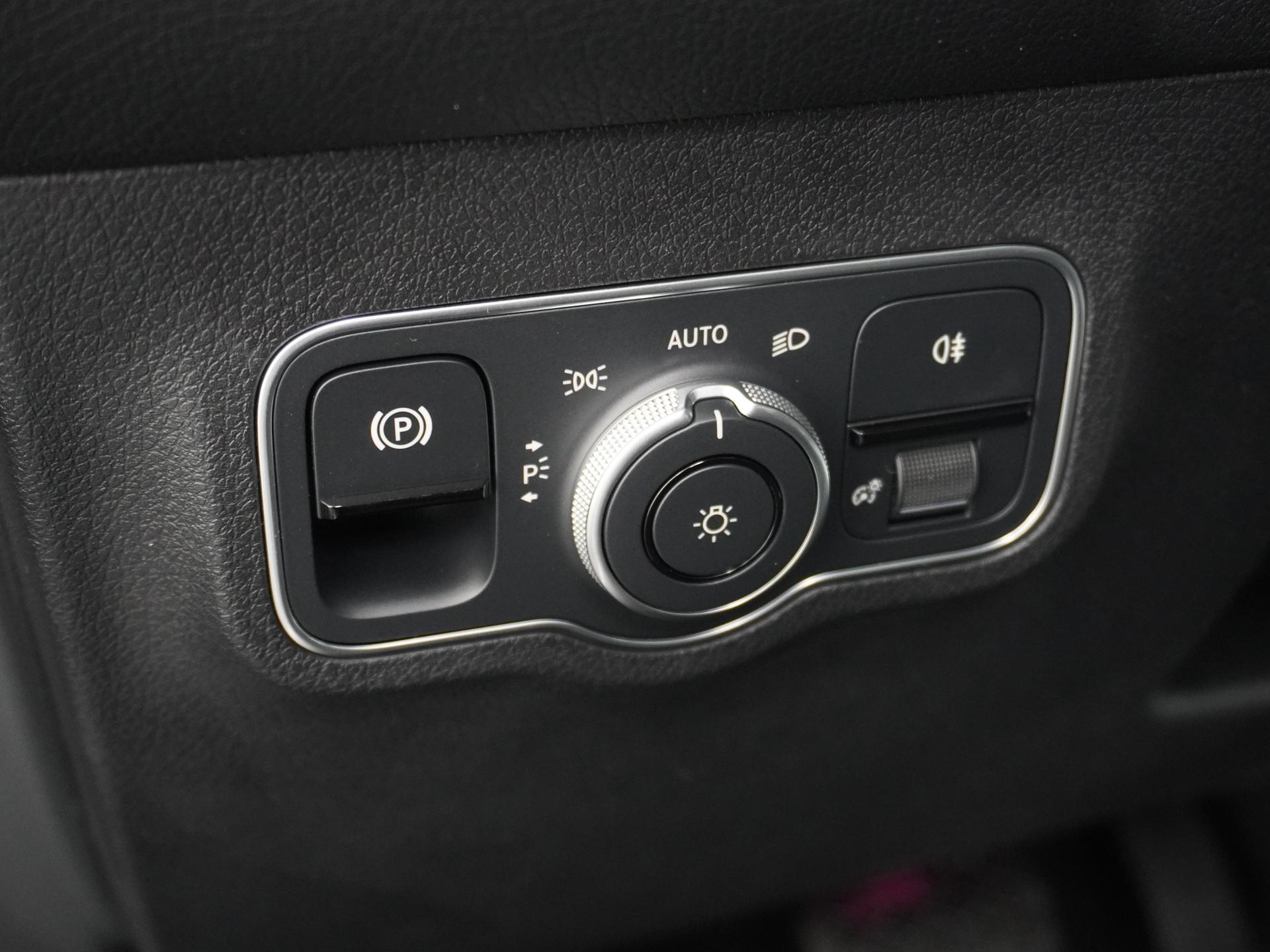 Mercedes-Benz EQB 250+ Business Solution Luxury 7pers. 71 kWh Accu 28