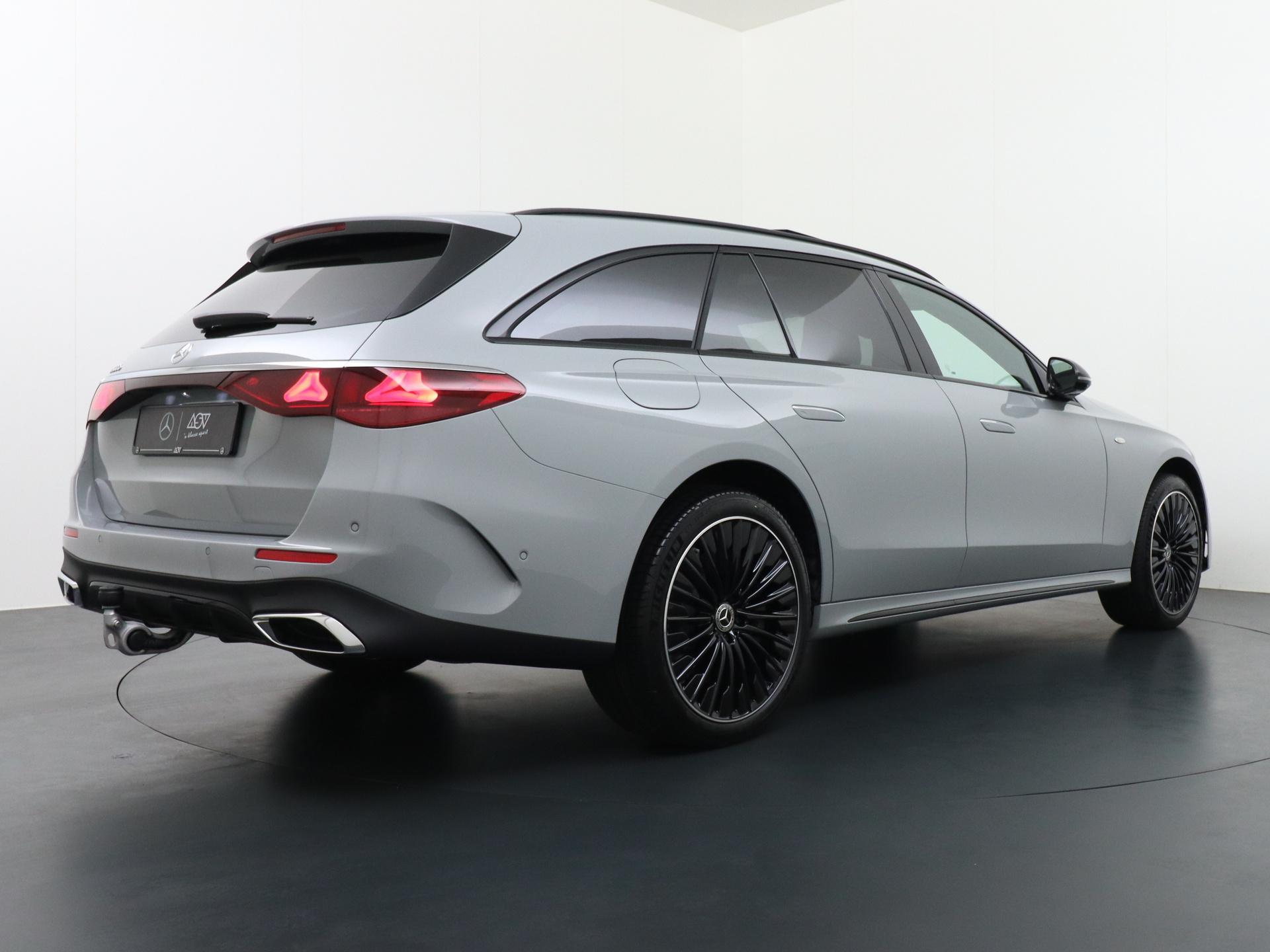 Mercedes-Benz E-Klasse Estate 300 e Sport Edition 4