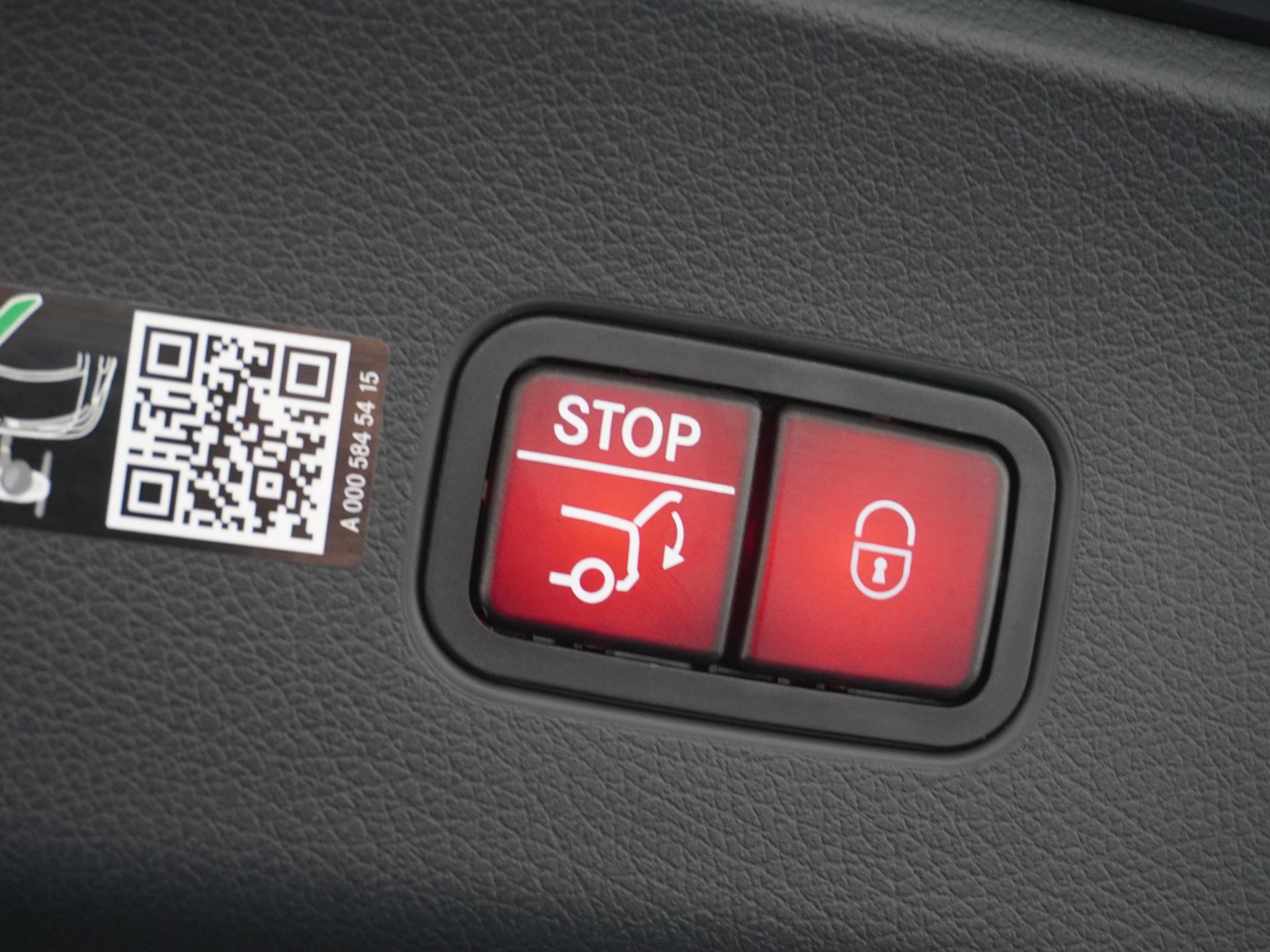 Mercedes-Benz GLC Coupé 300e 4MATIC Sport Edition 13