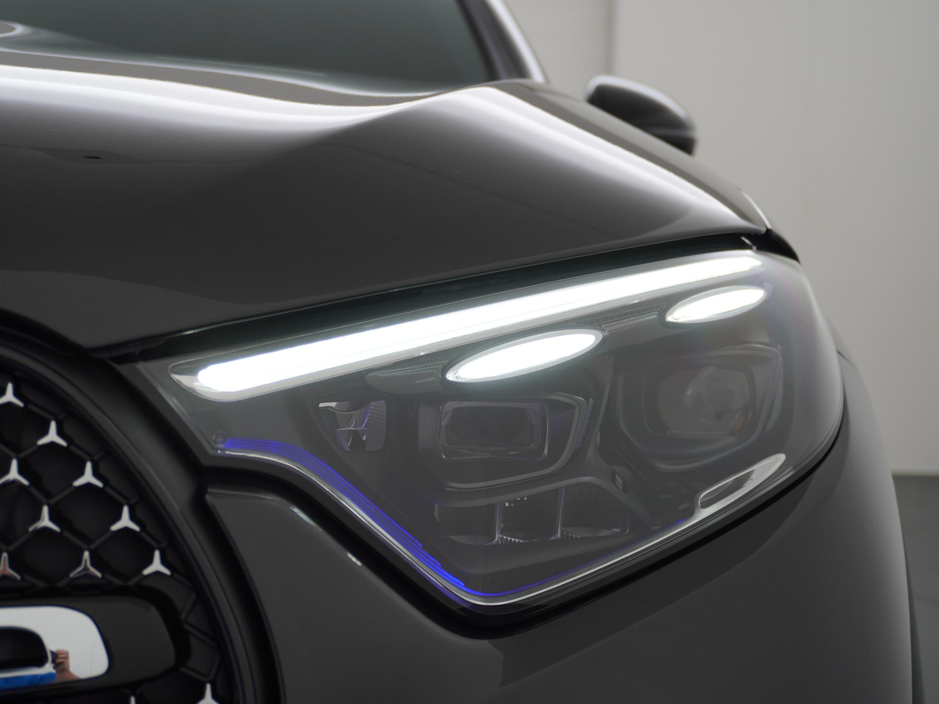 Mercedes-Benz GLC Coupé 300e 4MATIC Sport Edition 17