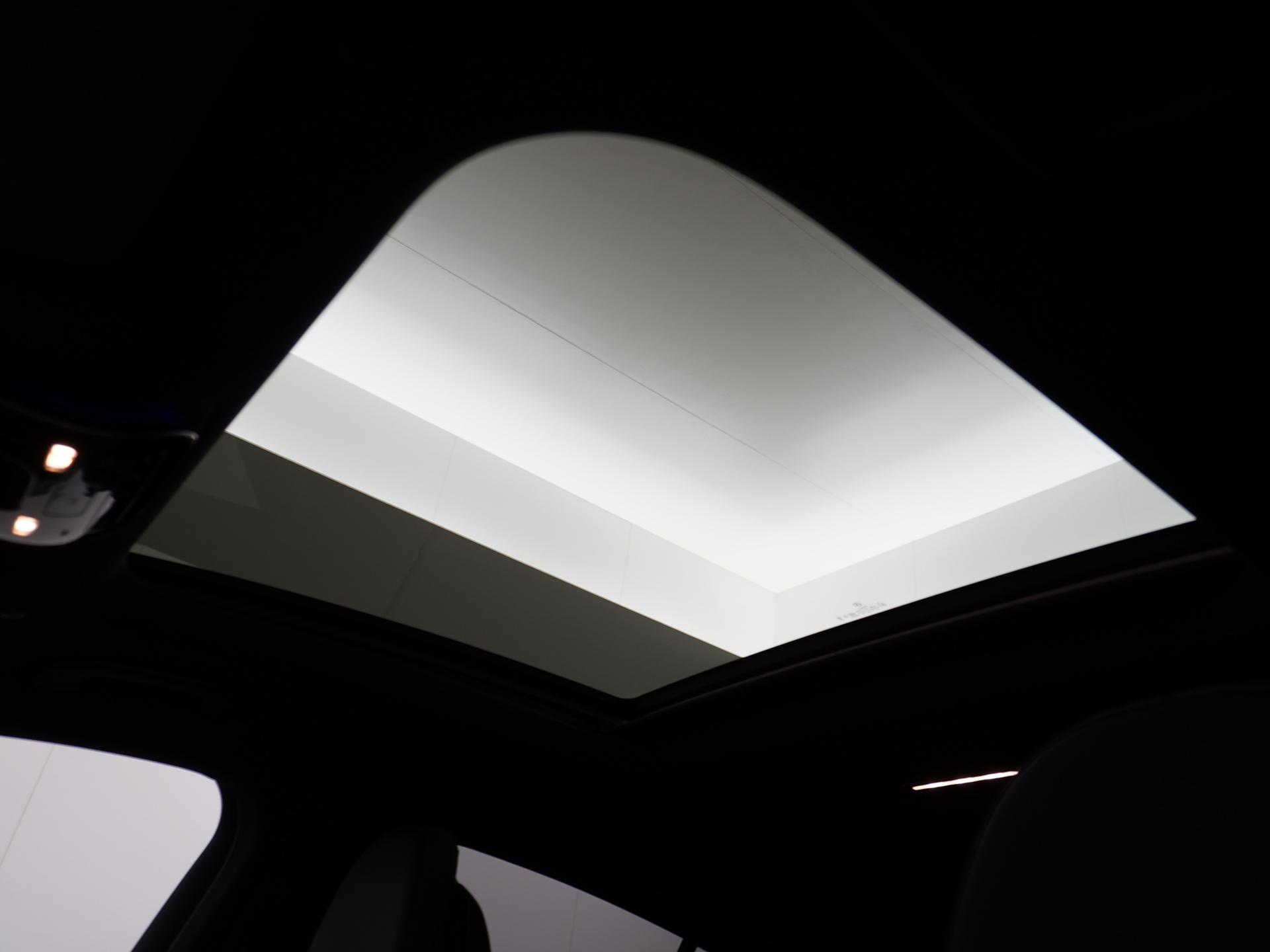 Mercedes-Benz GLC Coupé 300e 4MATIC Sport Edition 22