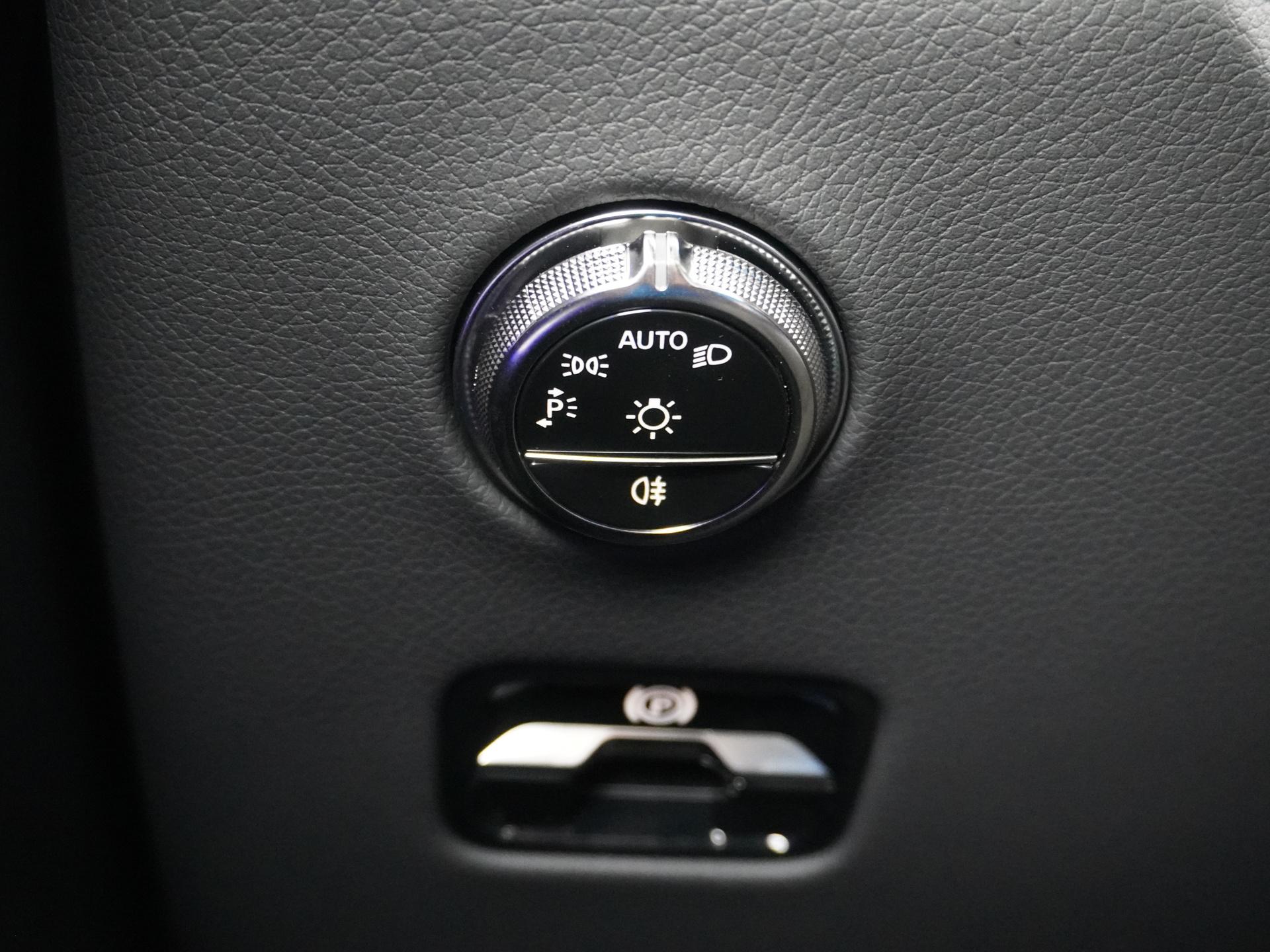 Mercedes-Benz GLC Coupé 300e 4MATIC Sport Edition 28