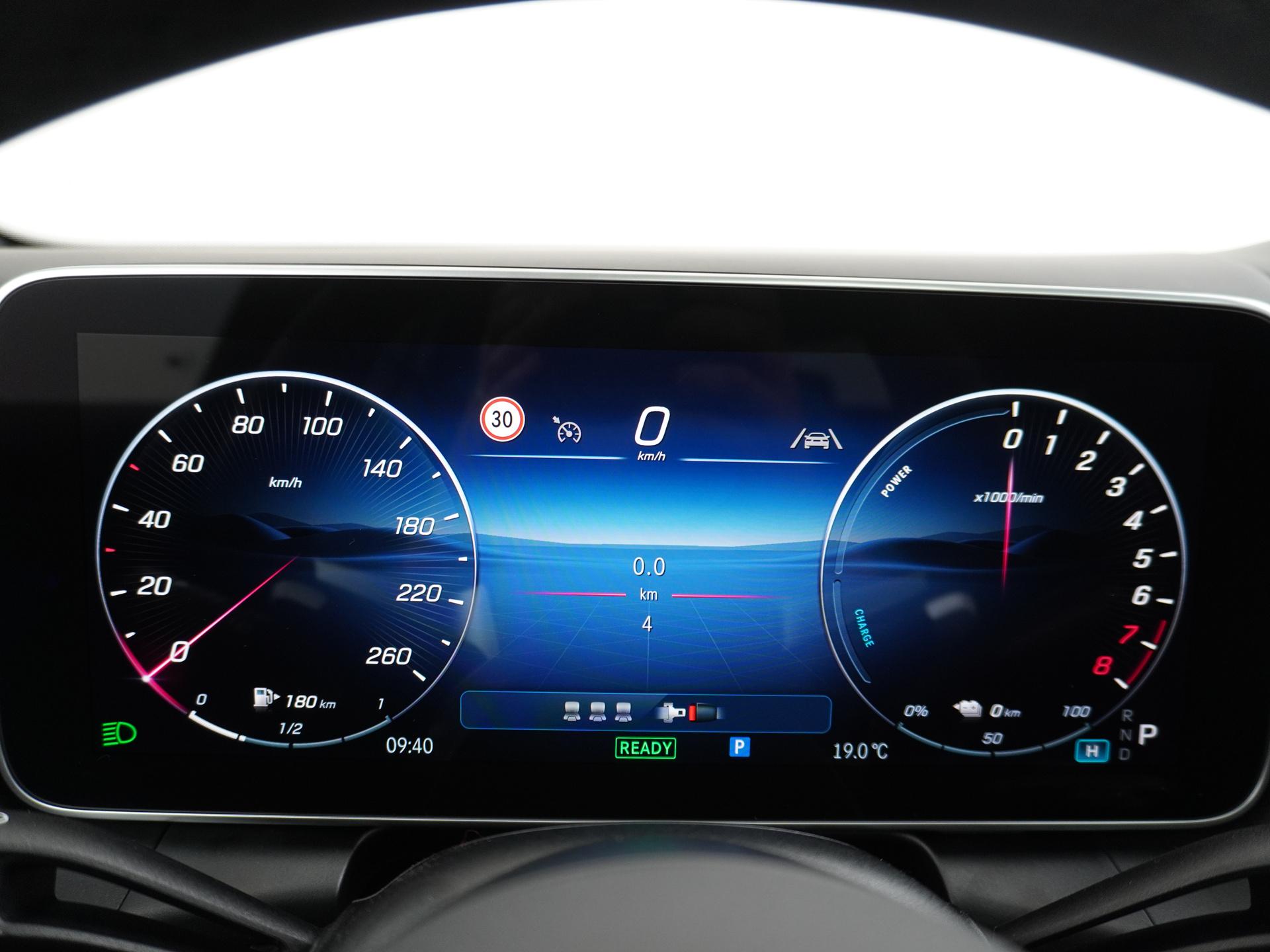 Mercedes-Benz GLC Coupé 300e 4MATIC Sport Edition 34