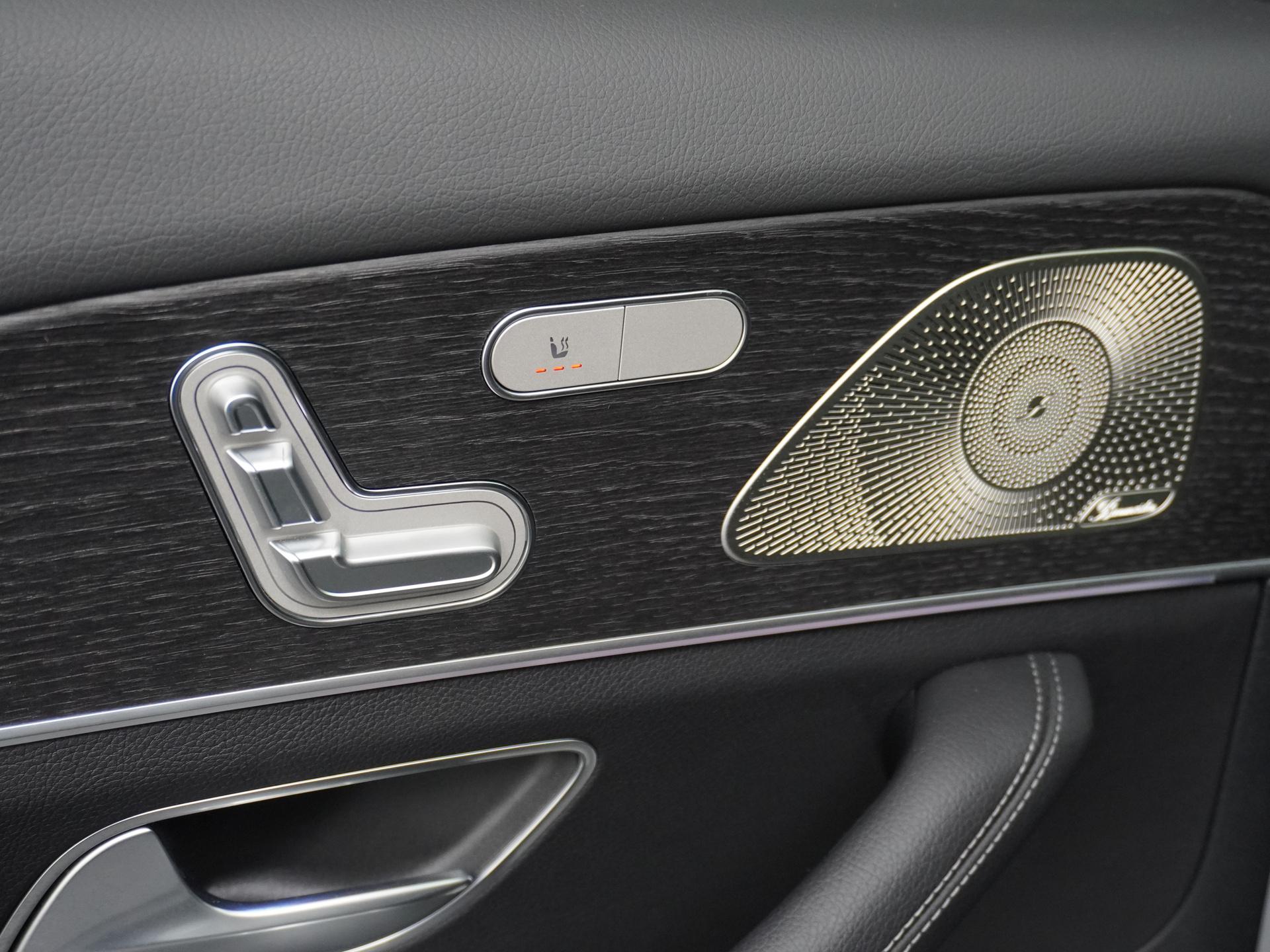 Mercedes-Benz GLS 450 4MATIC Premium Plus 32