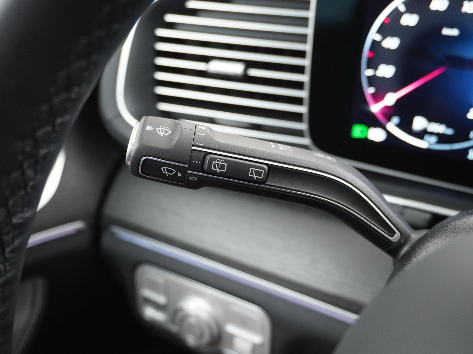 Mercedes-Benz GLS 450 4MATIC Premium Plus 41