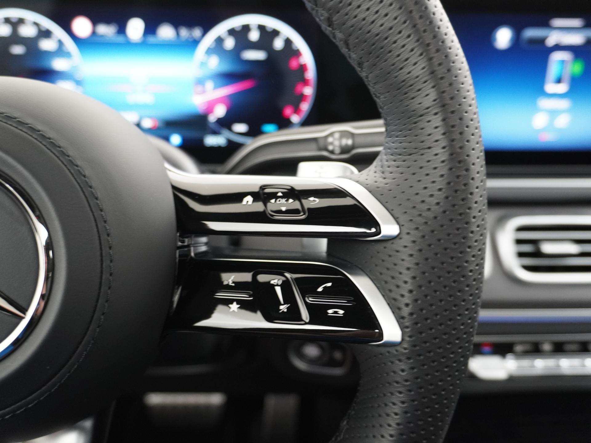 Mercedes-Benz GLS 450 4MATIC Premium Plus 44