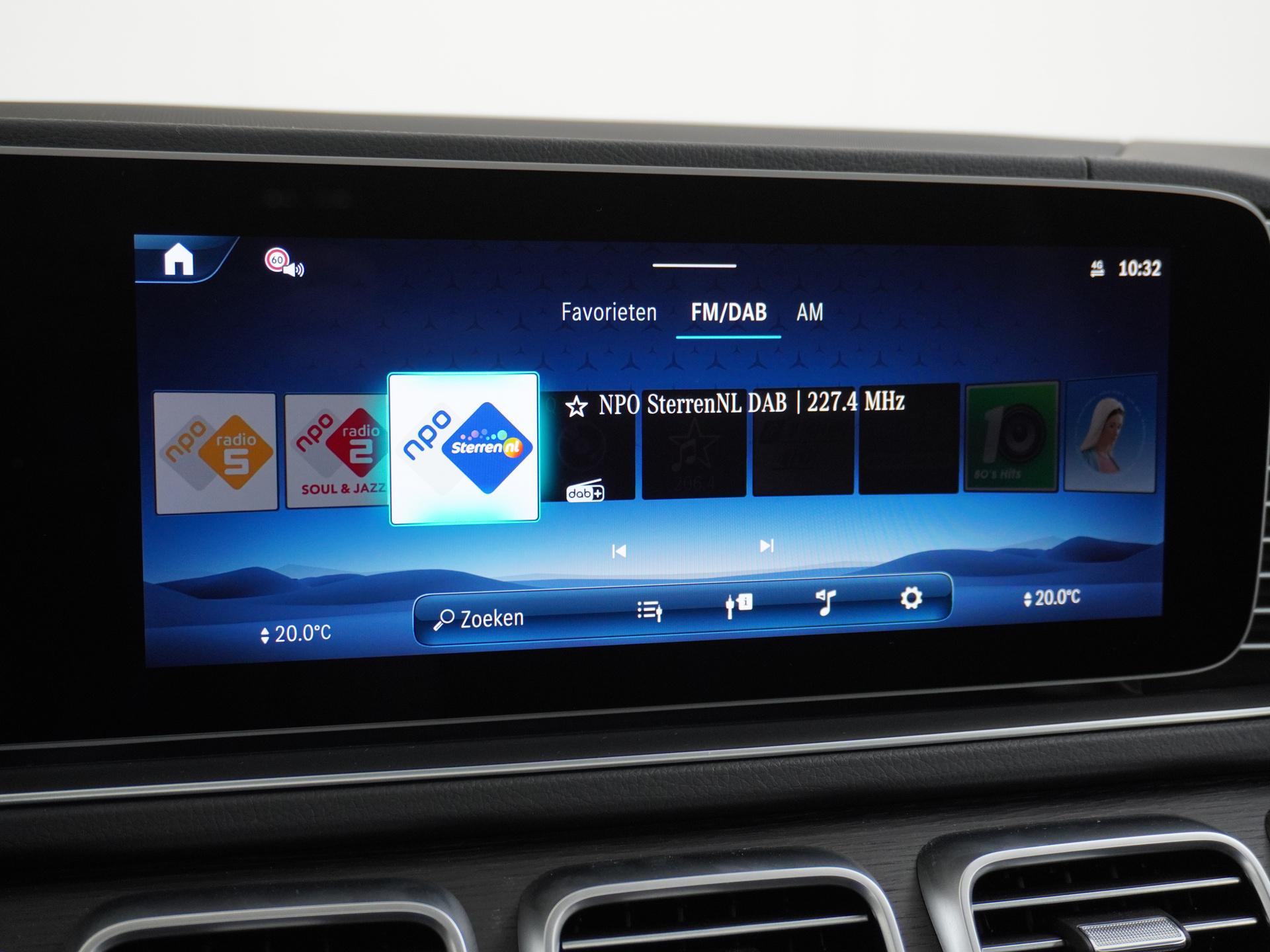 Mercedes-Benz GLS 450 4MATIC Premium Plus 51