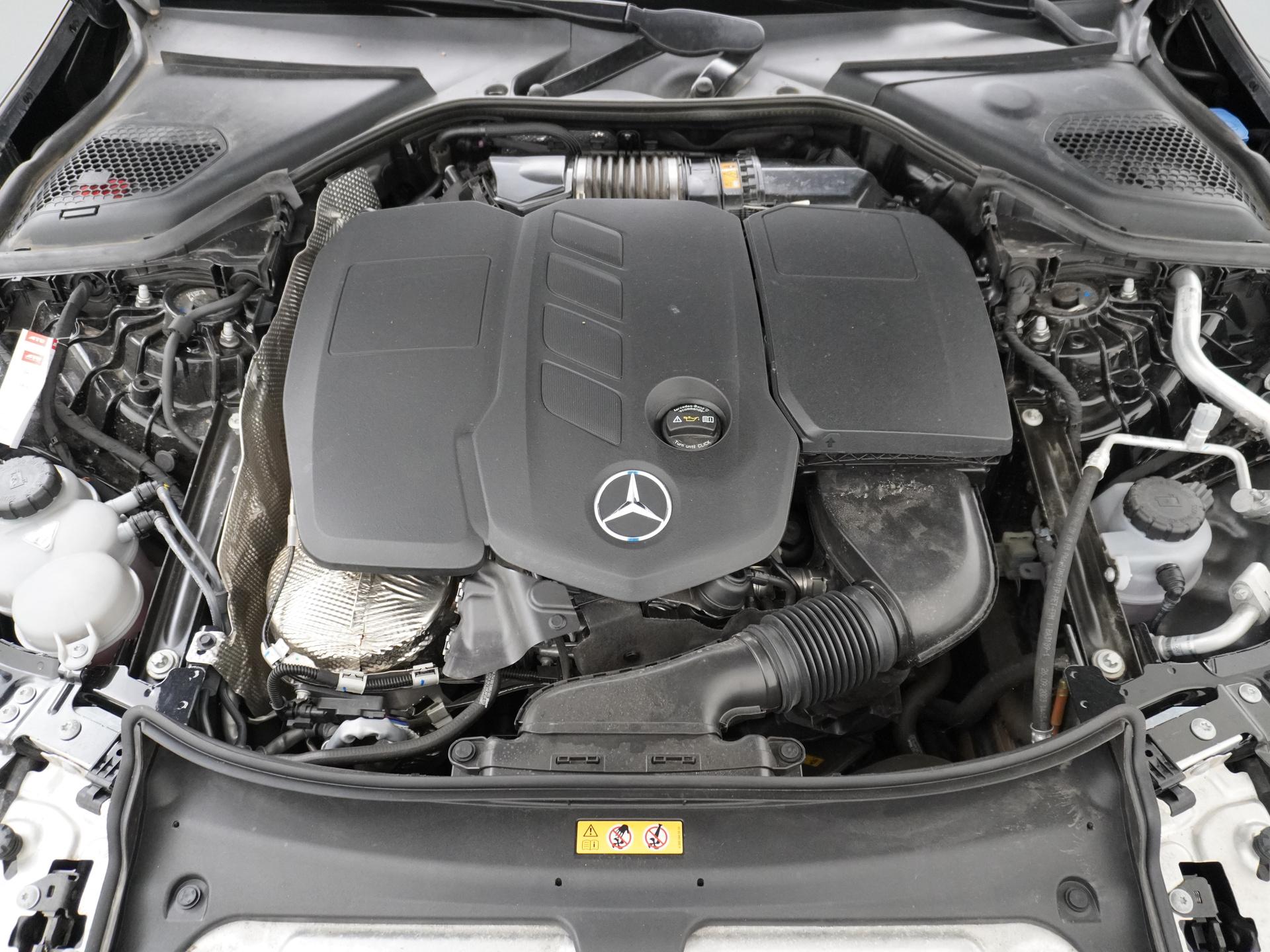 Mercedes-Benz E-Klasse 220 d Avantgarde 26