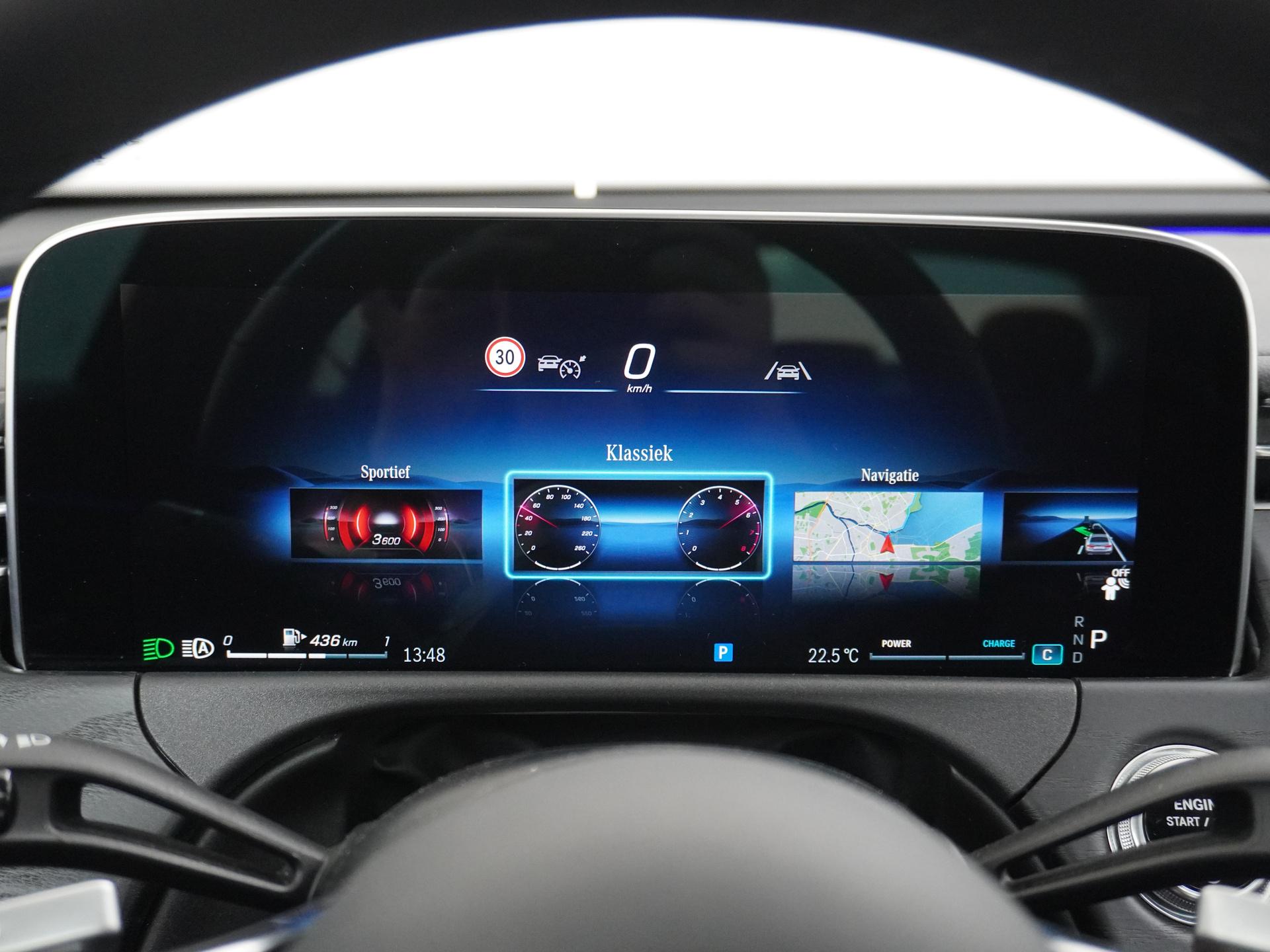 Mercedes-Benz E-Klasse 220 d Avantgarde 37