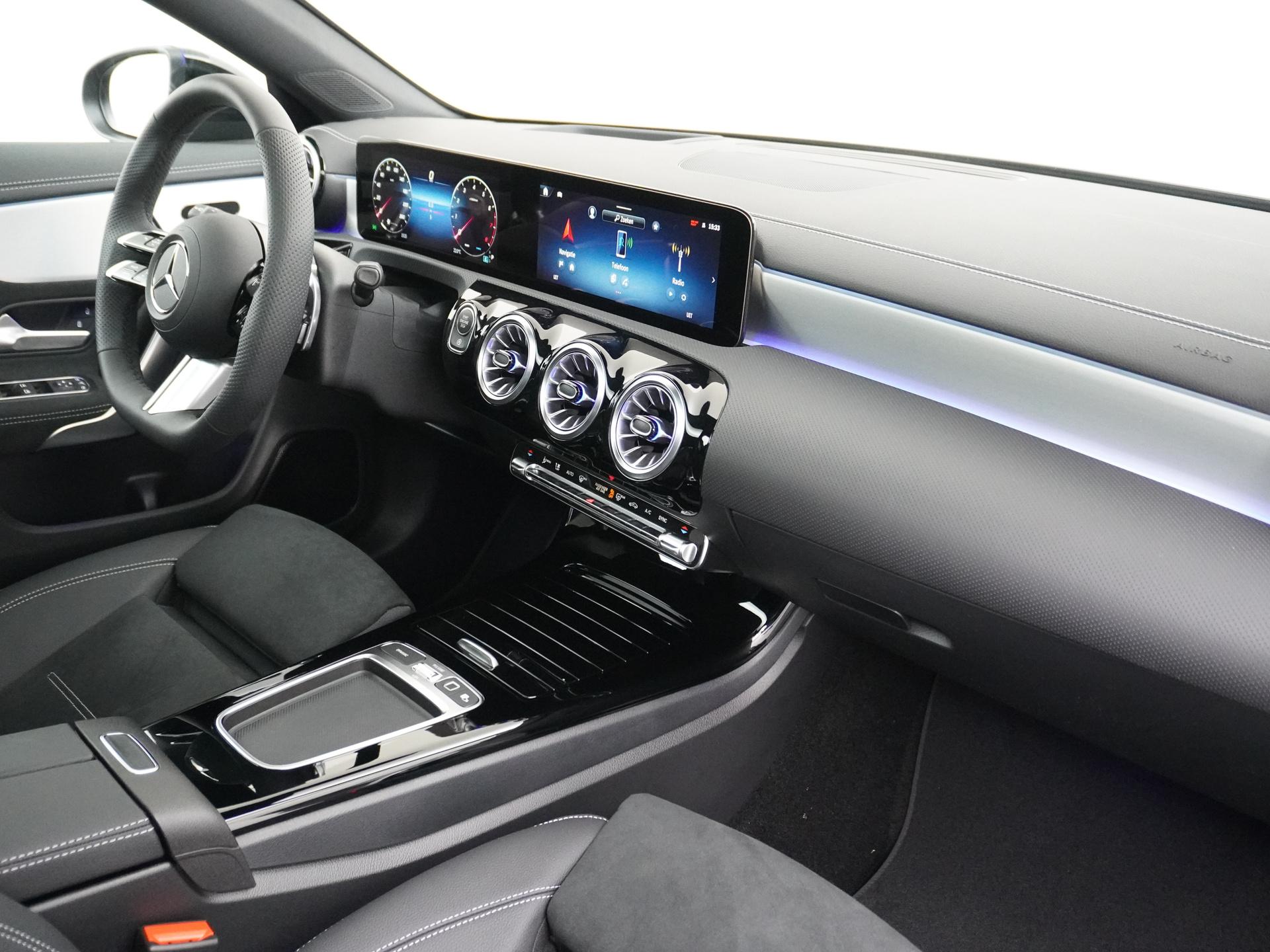 Mercedes-Benz CLA-Klasse Shooting Brake 180 Business Solution AMG 44