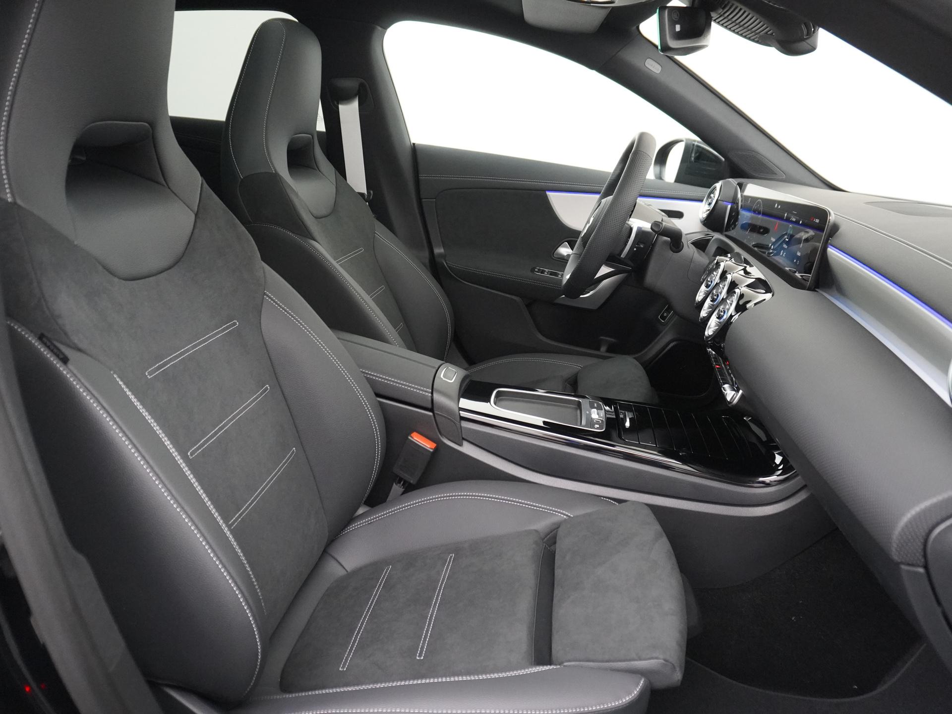 Mercedes-Benz CLA-Klasse Shooting Brake 180 Business Solution AMG 45