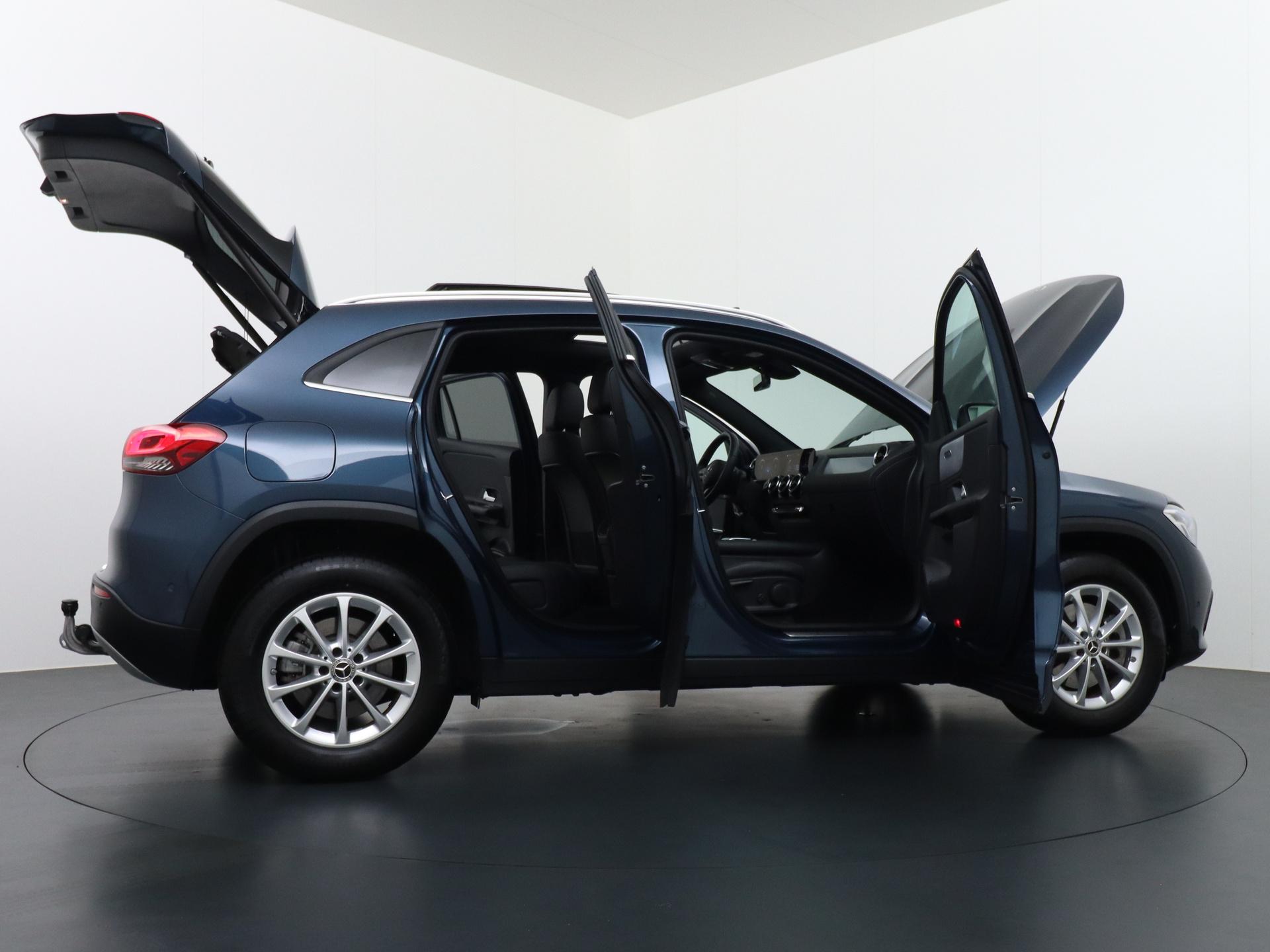 Mercedes-Benz GLA 250 e Business Line 13