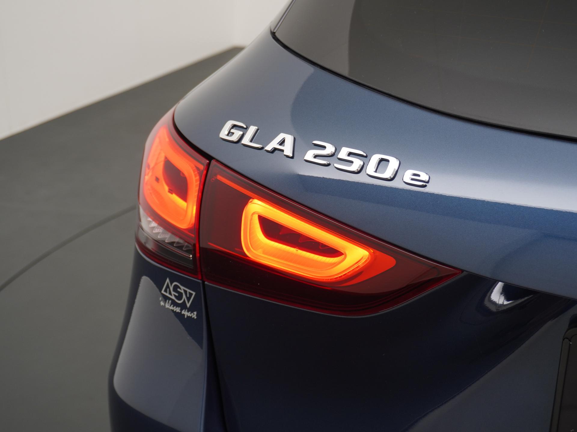 Mercedes-Benz GLA 250 e Business Line 15