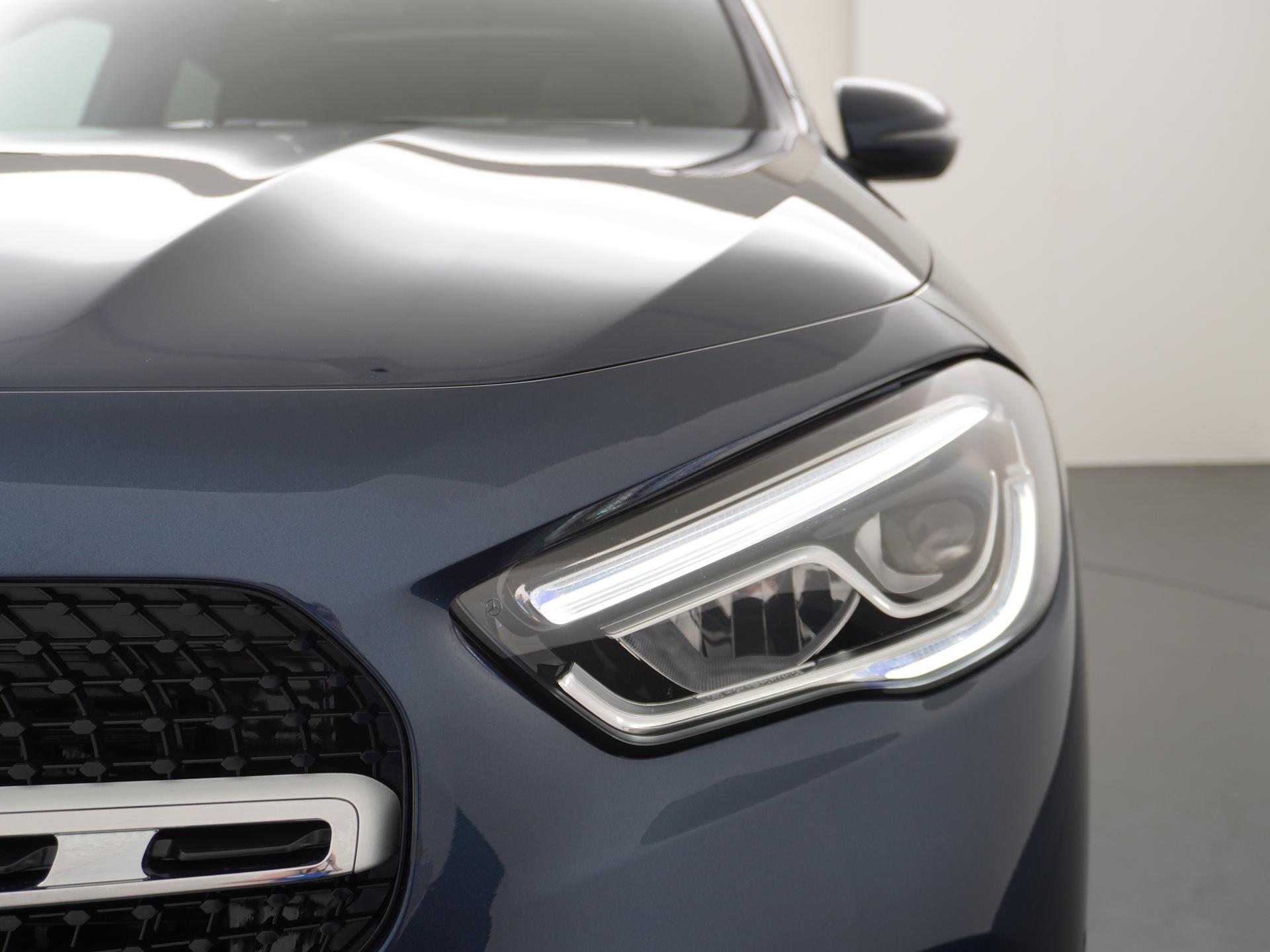 Mercedes-Benz GLA 250 e Business Line 20