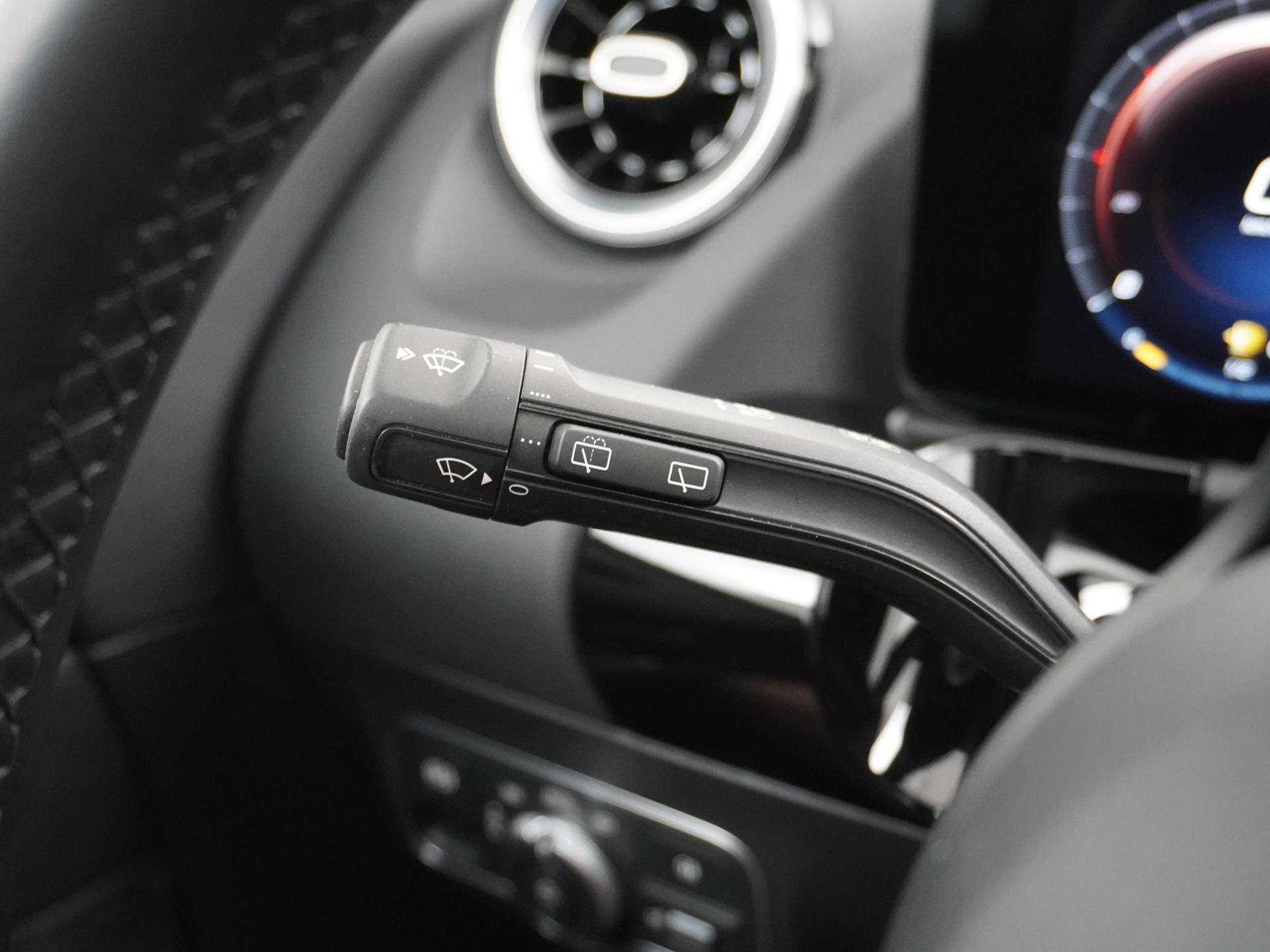 Mercedes-Benz GLA 250 e Business Line 29