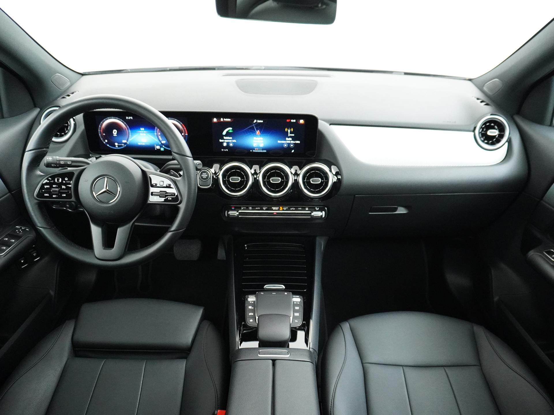 Mercedes-Benz GLA 250 e Business Line 5