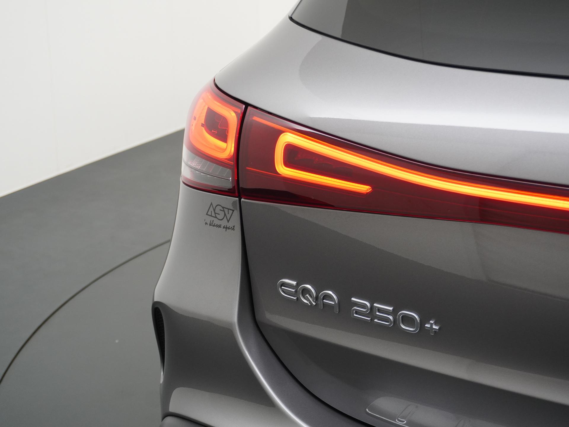 Mercedes-Benz EQA 250+ Business Edition 71 kWh Accu 17