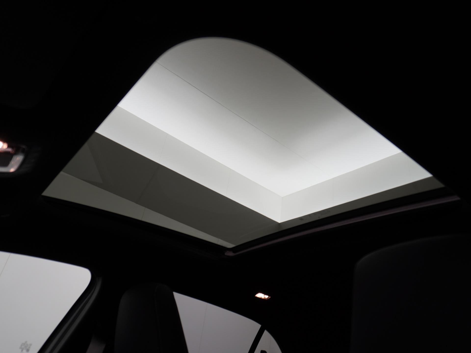 Mercedes-Benz A-Klasse 180 Business Solution AMG 19