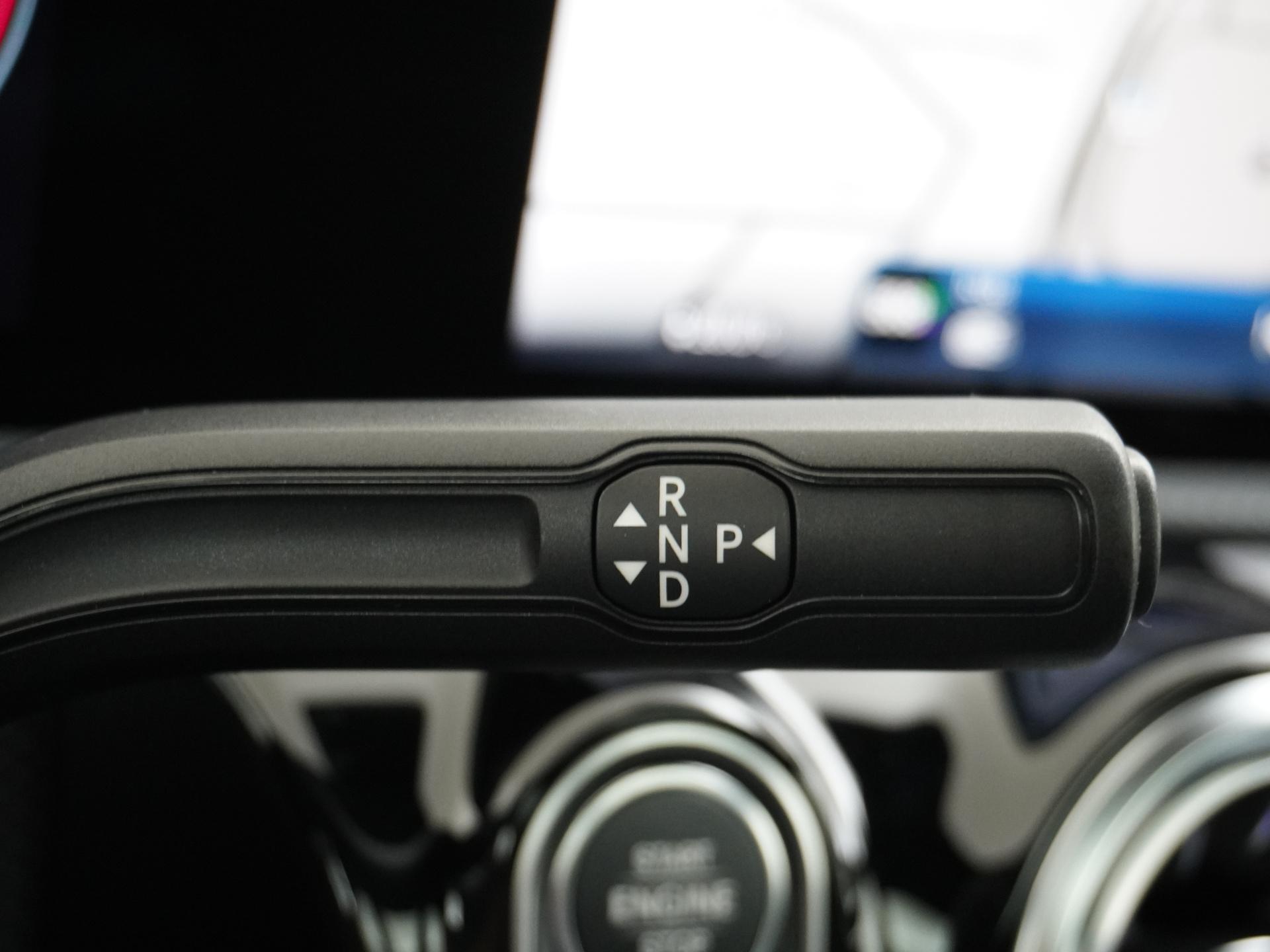 Mercedes-Benz A-Klasse 180 Business Solution AMG 26