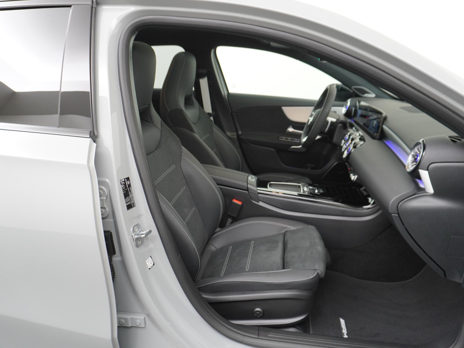 Mercedes-Benz A-Klasse 180 Business Solution AMG 51