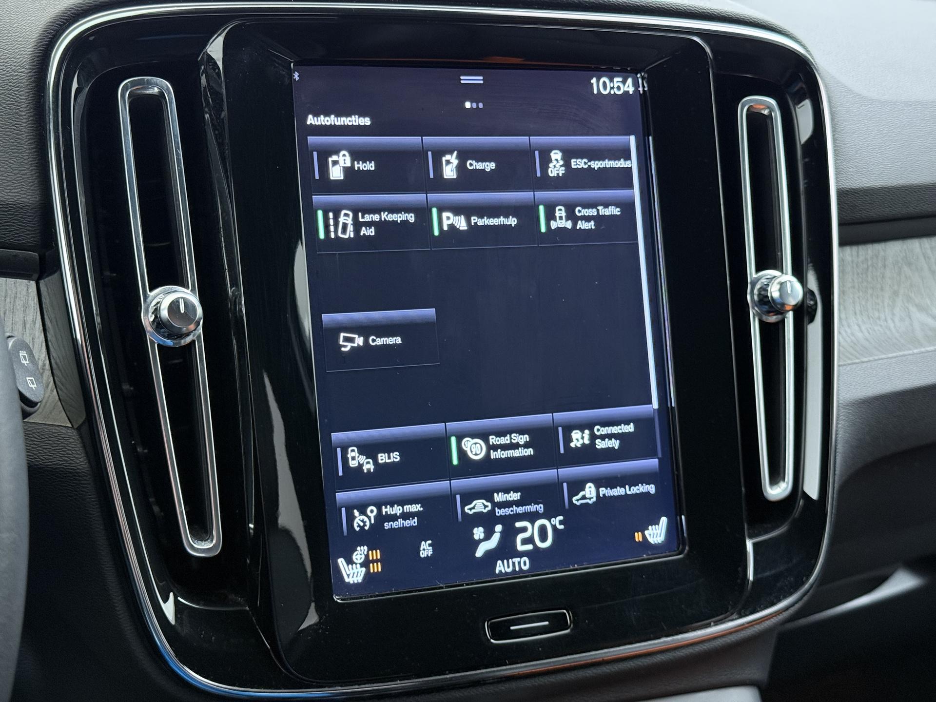 Volvo XC40 1.5 T5 Twin Engine Inscription 32