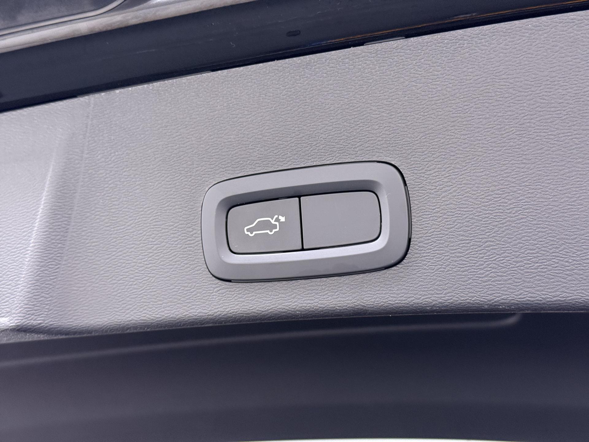 Volvo XC40 1.5 T5 Twin Engine Inscription 9