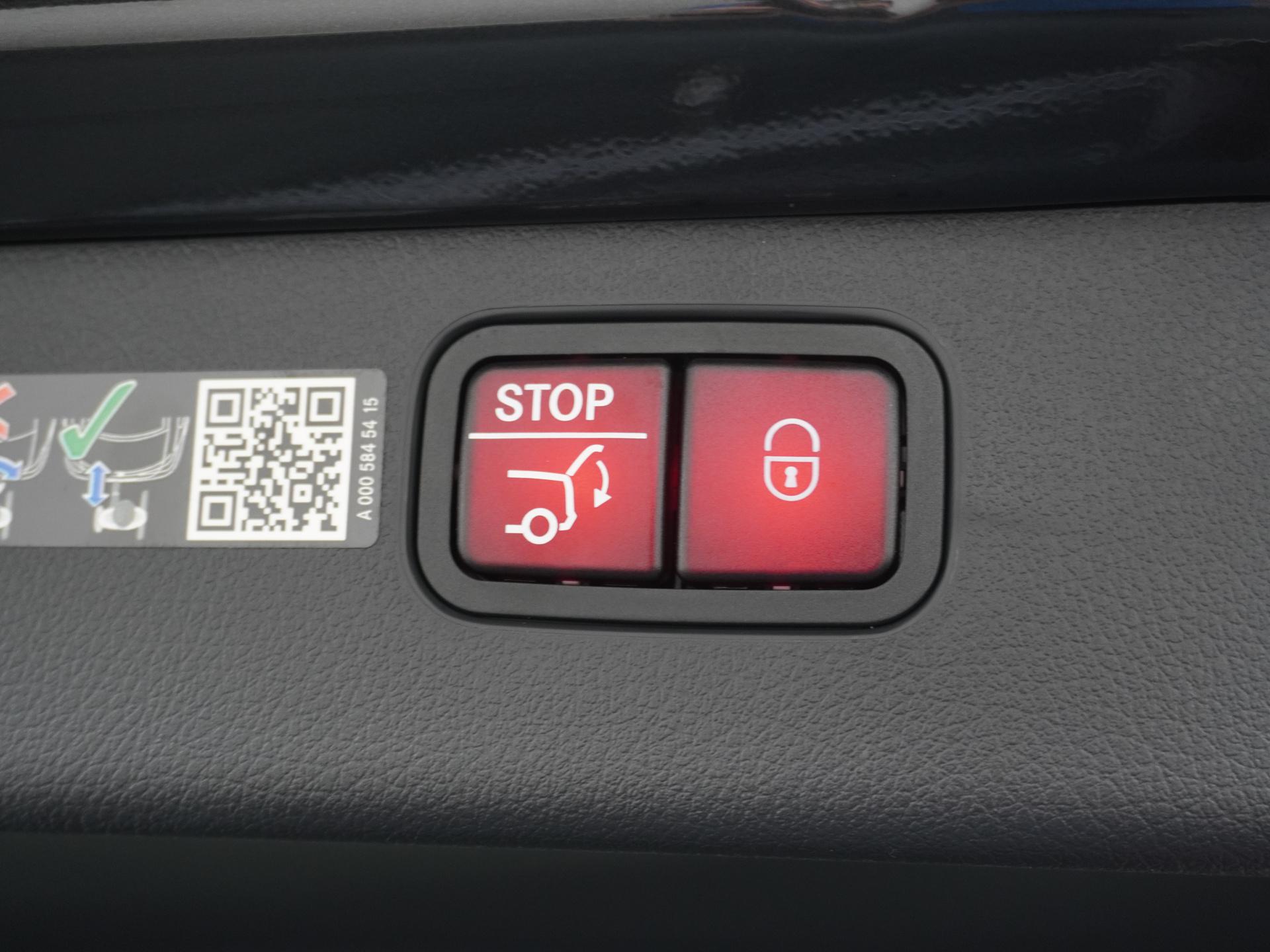 Mercedes-Benz C-Klasse Estate 300 e Business Solution AMG 14