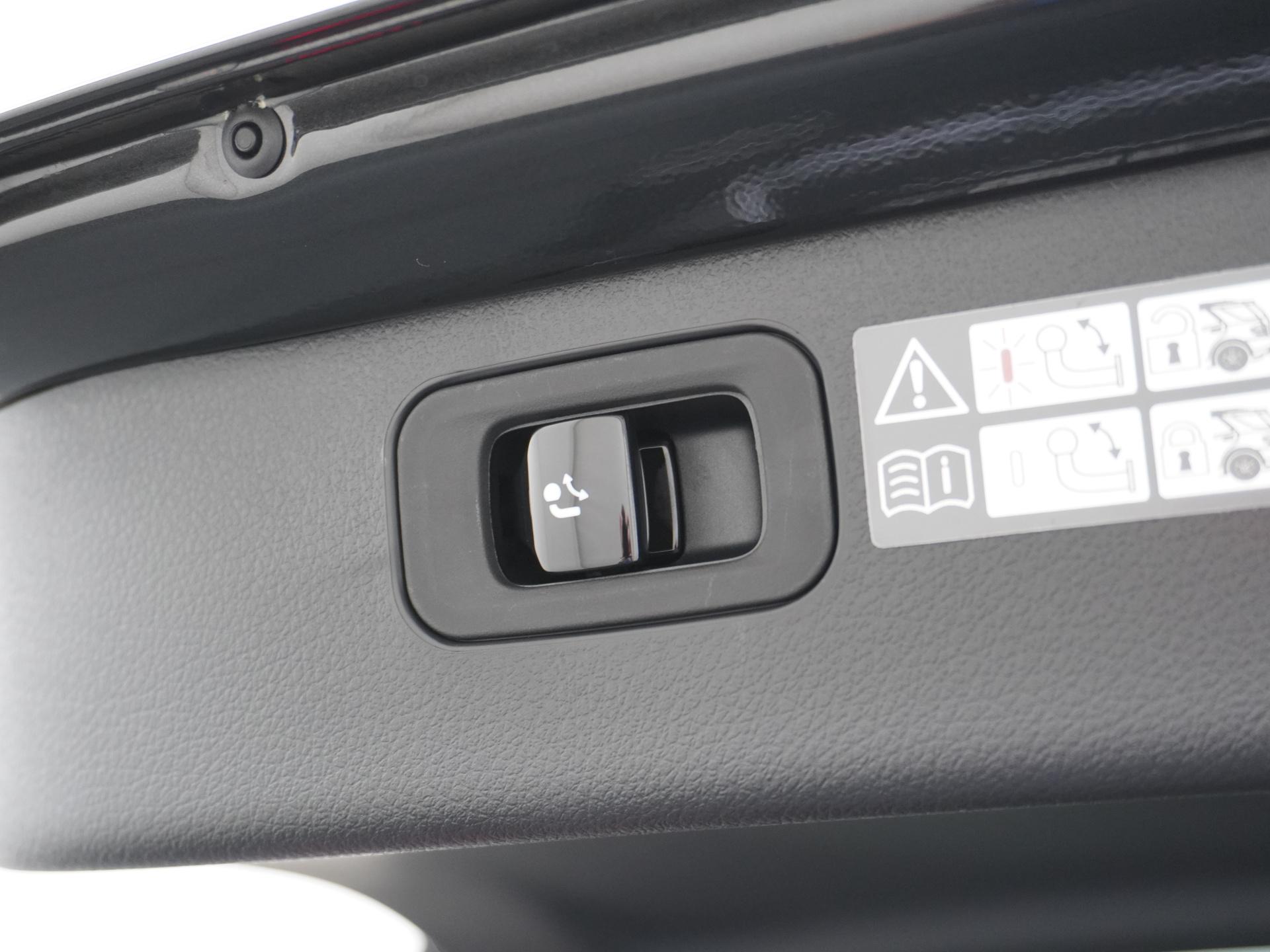 Mercedes-Benz C-Klasse Estate 300 e Business Solution AMG 15