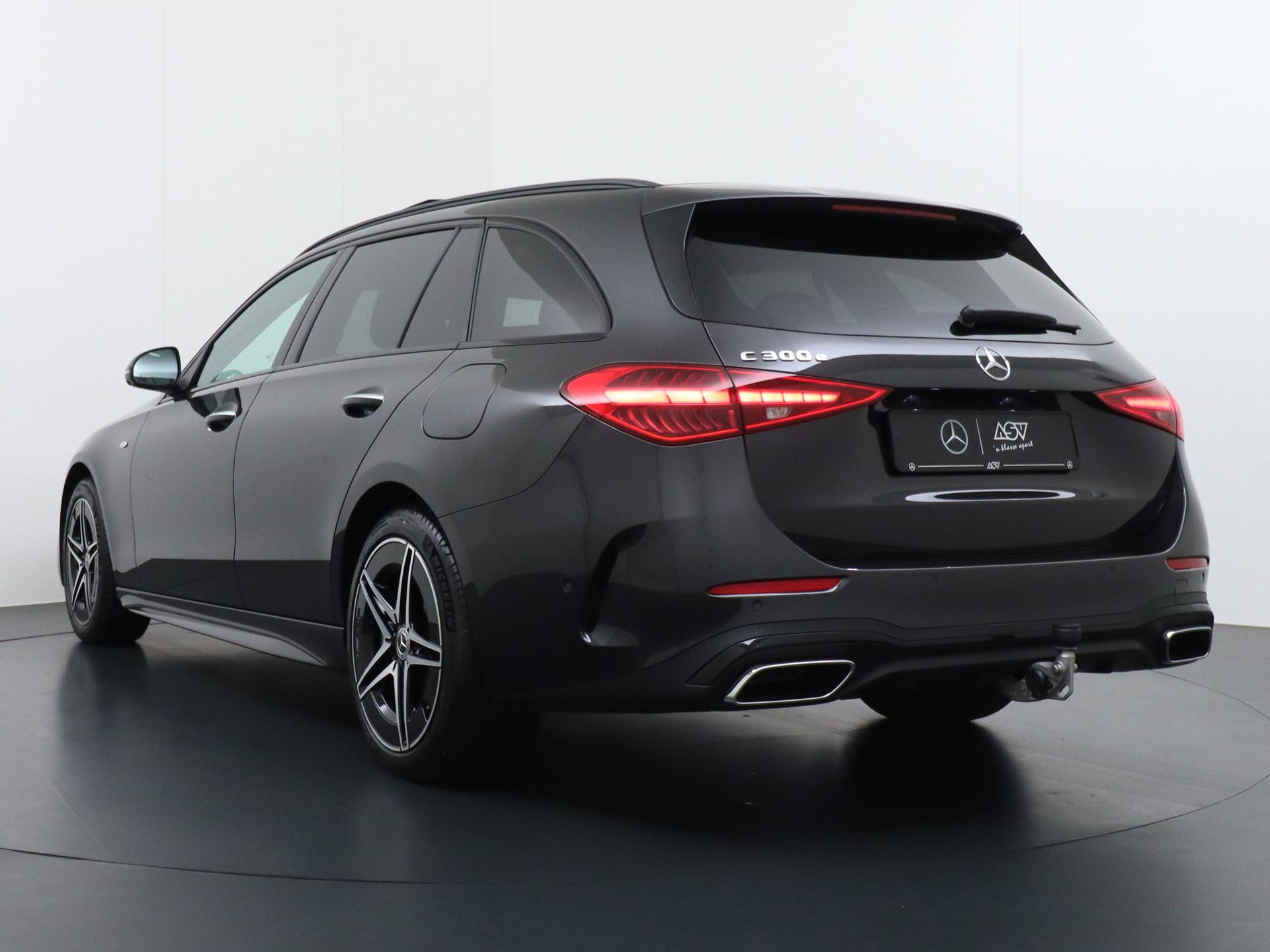 Mercedes-Benz C-Klasse Estate 300 e Business Solution AMG 2