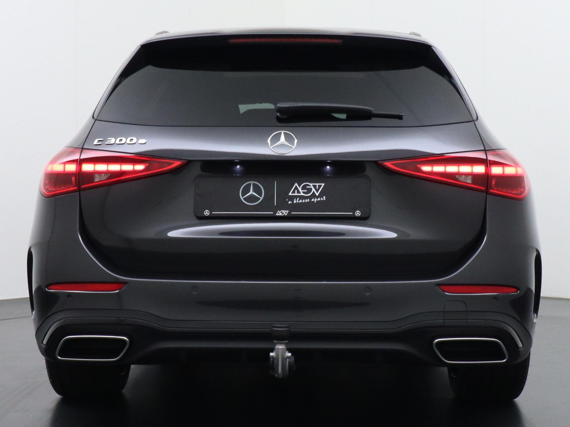 Mercedes-Benz C-Klasse Estate 300 e Business Solution AMG 3